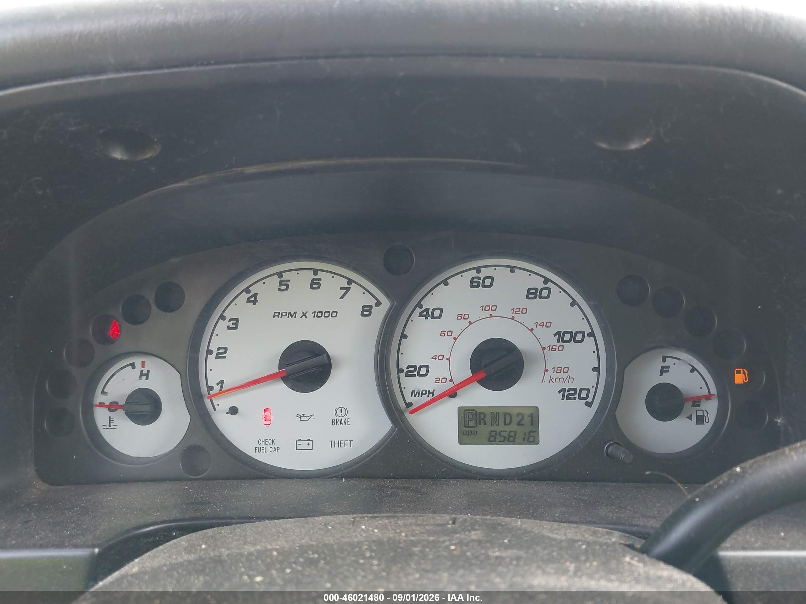 2004 Ford Escape Xlt Silver vin: 1FMYU93134KA37050
