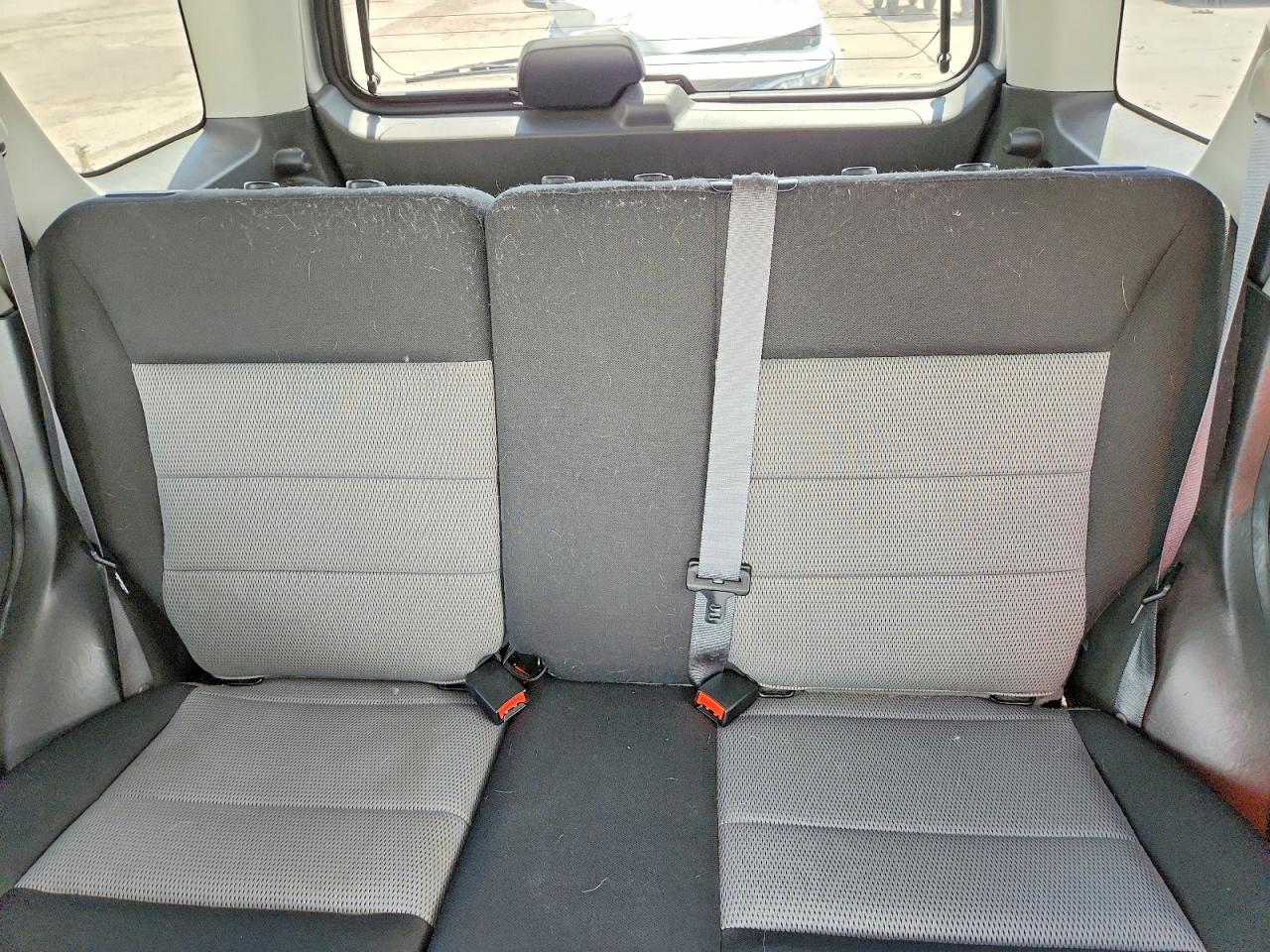 2005 Ford Escape Xlt Серебряный vin: 1FMYU93135KB63510