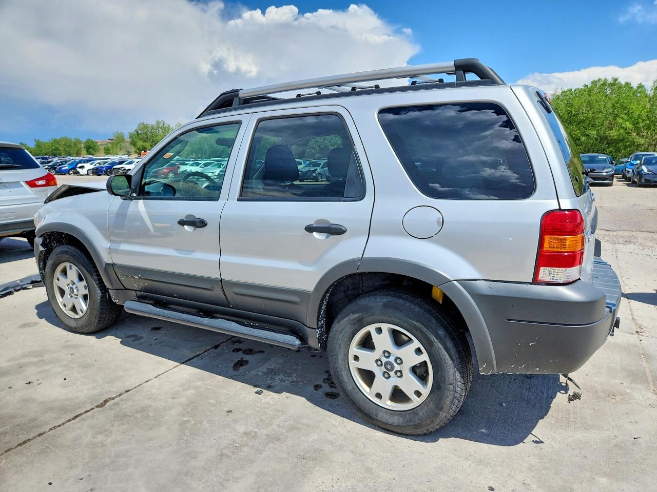 2005 Ford Escape Xlt Серебряный vin: 1FMYU93135KB63510