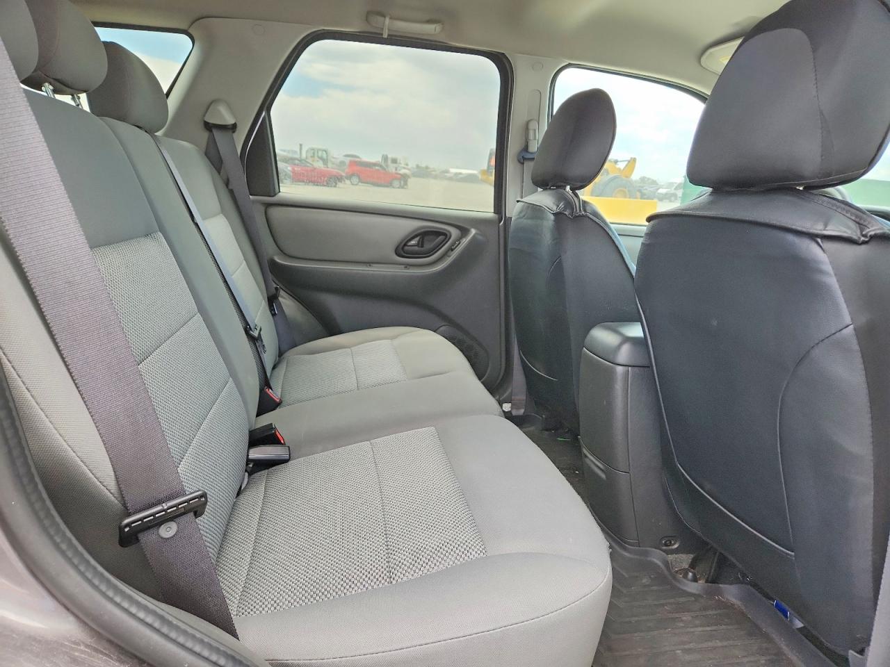 2005 Ford Escape Xlt Gray vin: 1FMYU93135KE09925