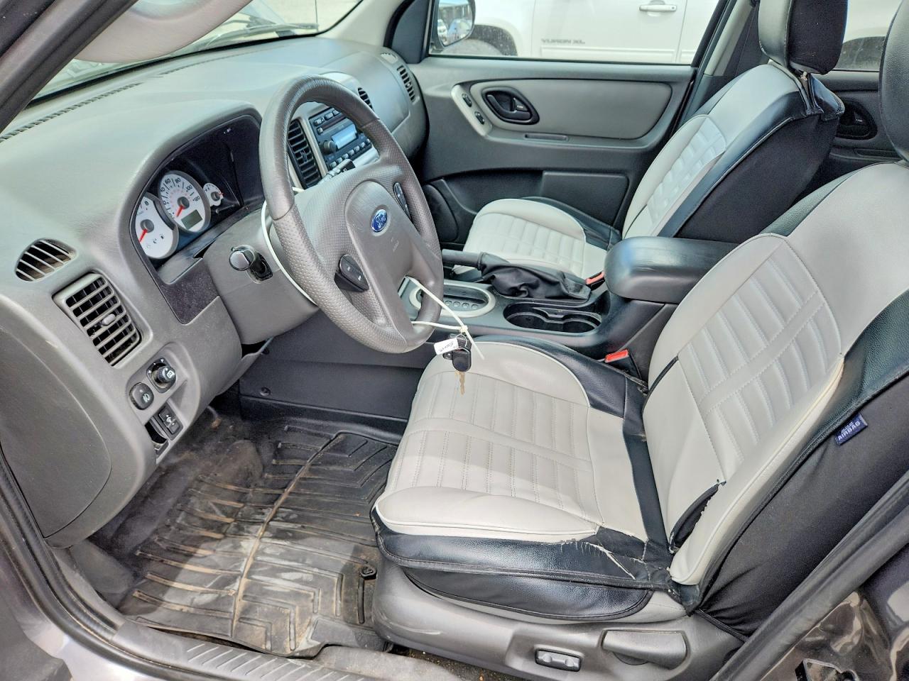 2005 Ford Escape Xlt Gray vin: 1FMYU93135KE09925