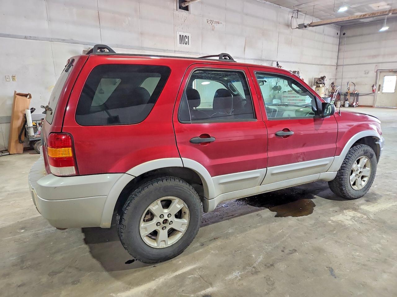 2007 Ford Escape Xlt Burgundy vin: 1FMYU93137KB68905
