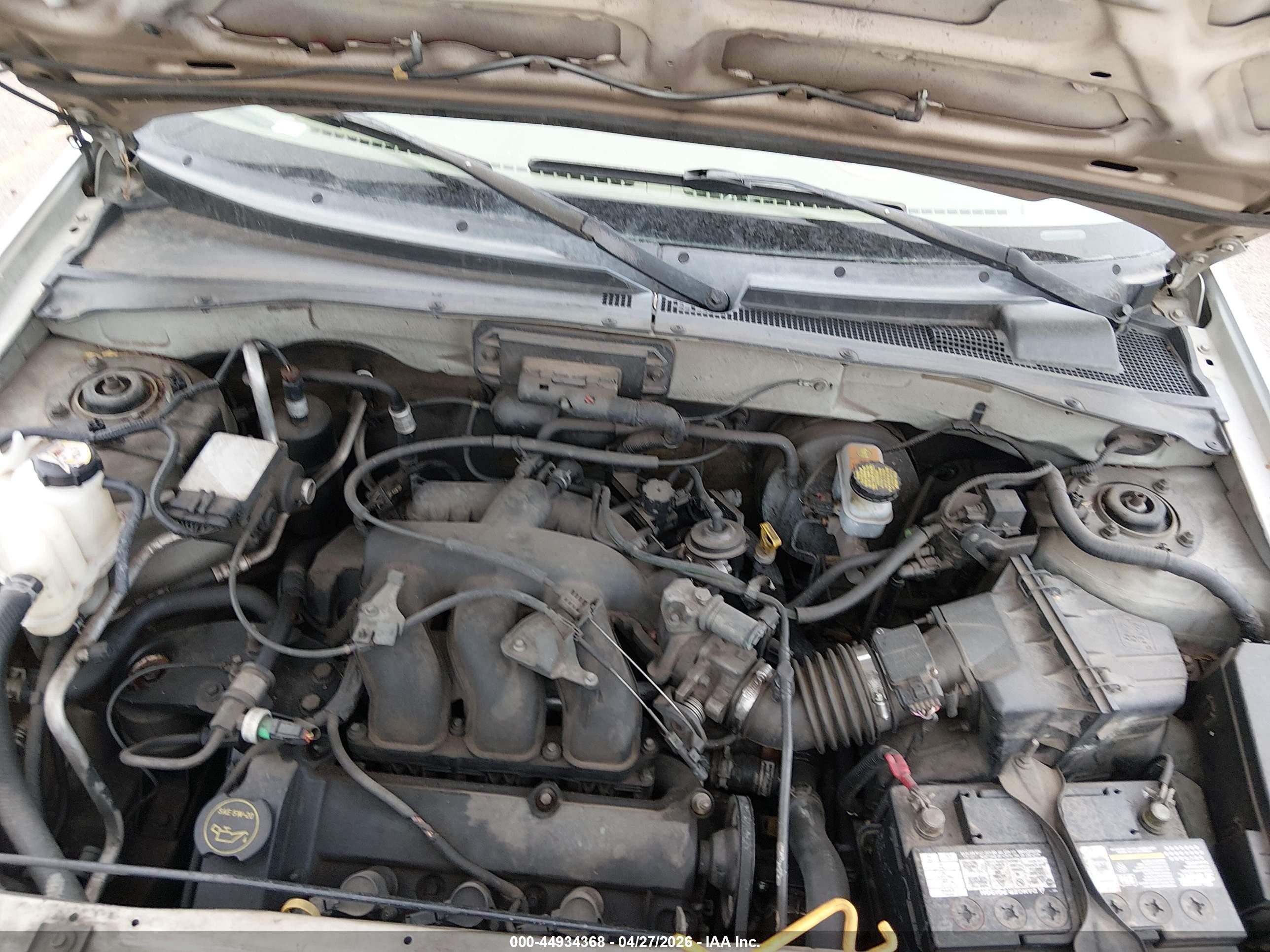 2003 Ford Escape Xlt Silver vin: 1FMYU93143KB24017