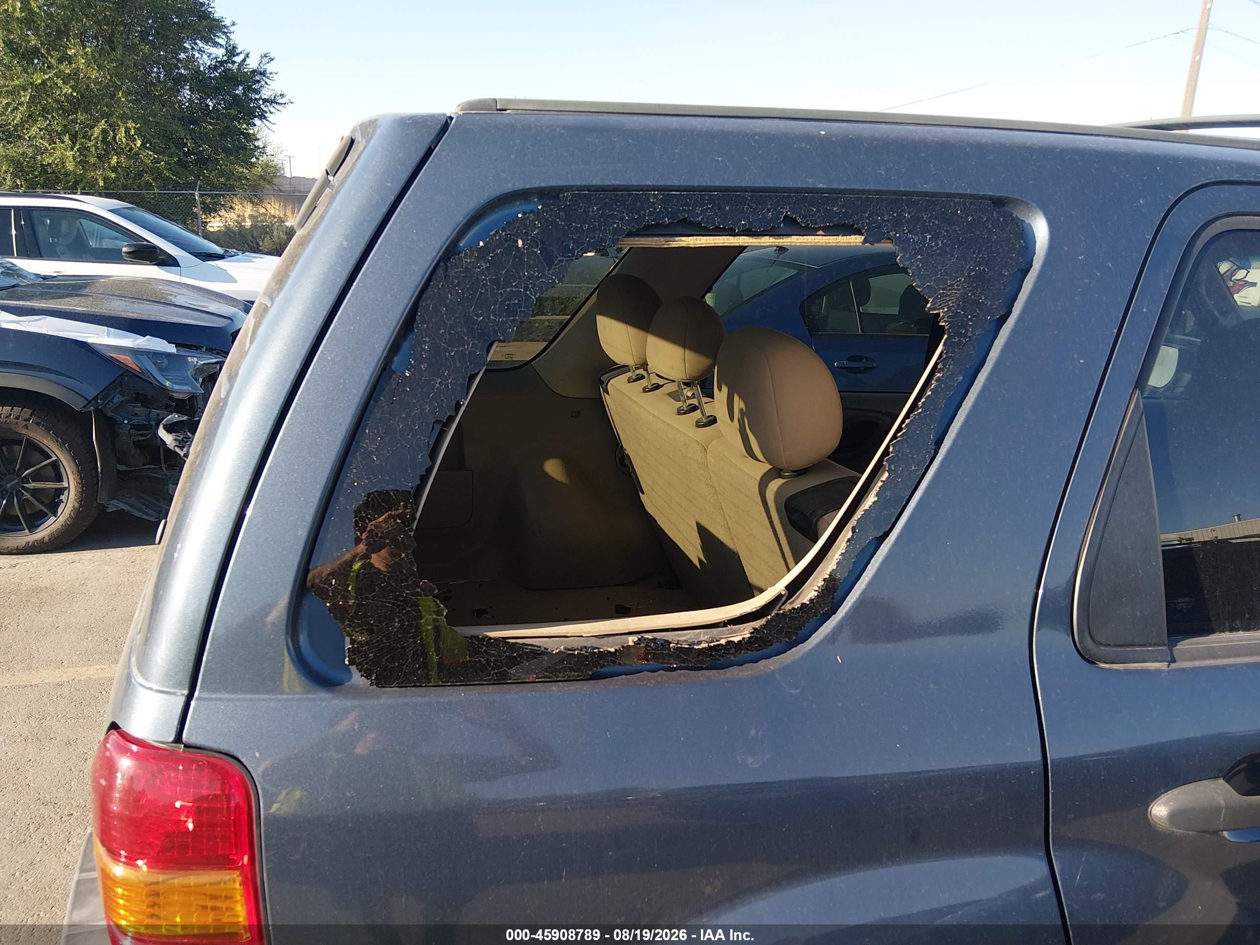 2005 Ford Escape Xlt Blue vin: 1FMYU93145KD73310