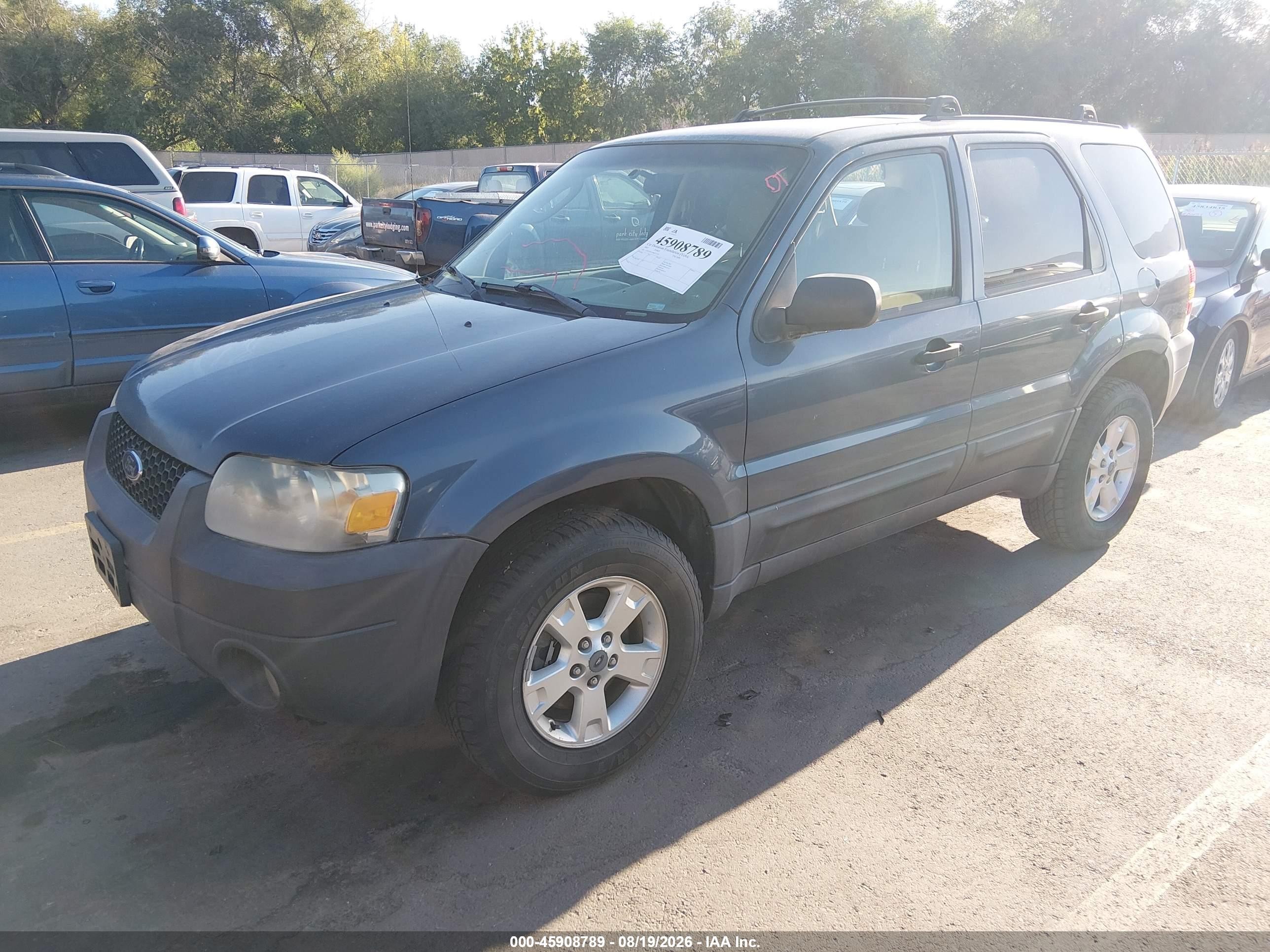 2005 Ford Escape Xlt Blue vin: 1FMYU93145KD73310
