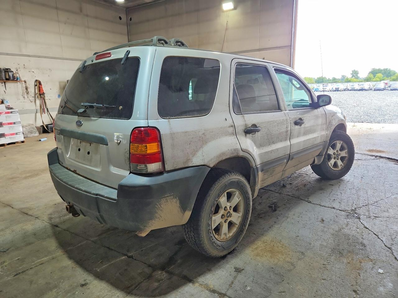 2005 Ford Escape Xlt Silver vin: 1FMYU93145KD74618