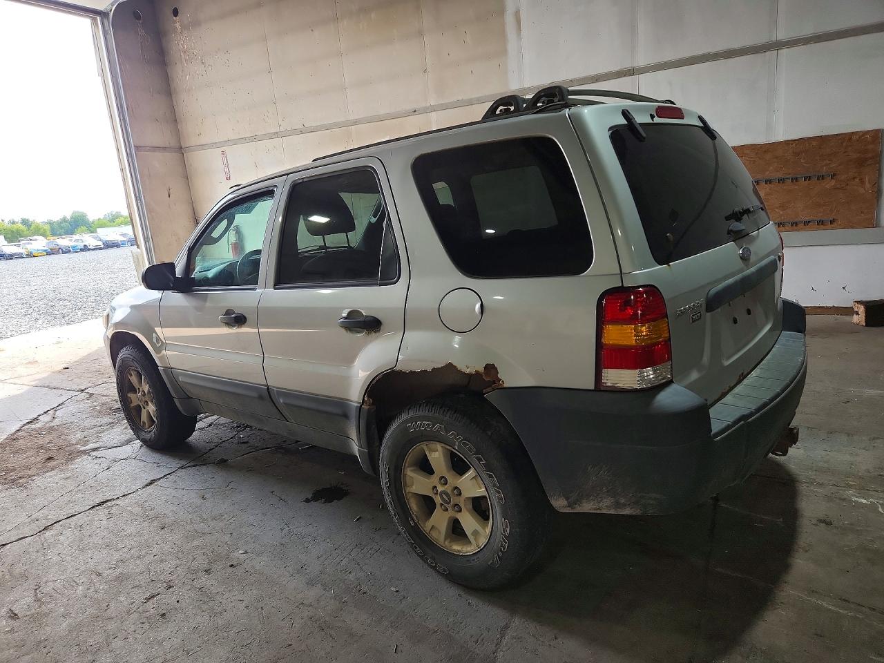 2005 Ford Escape Xlt Silver vin: 1FMYU93145KD74618