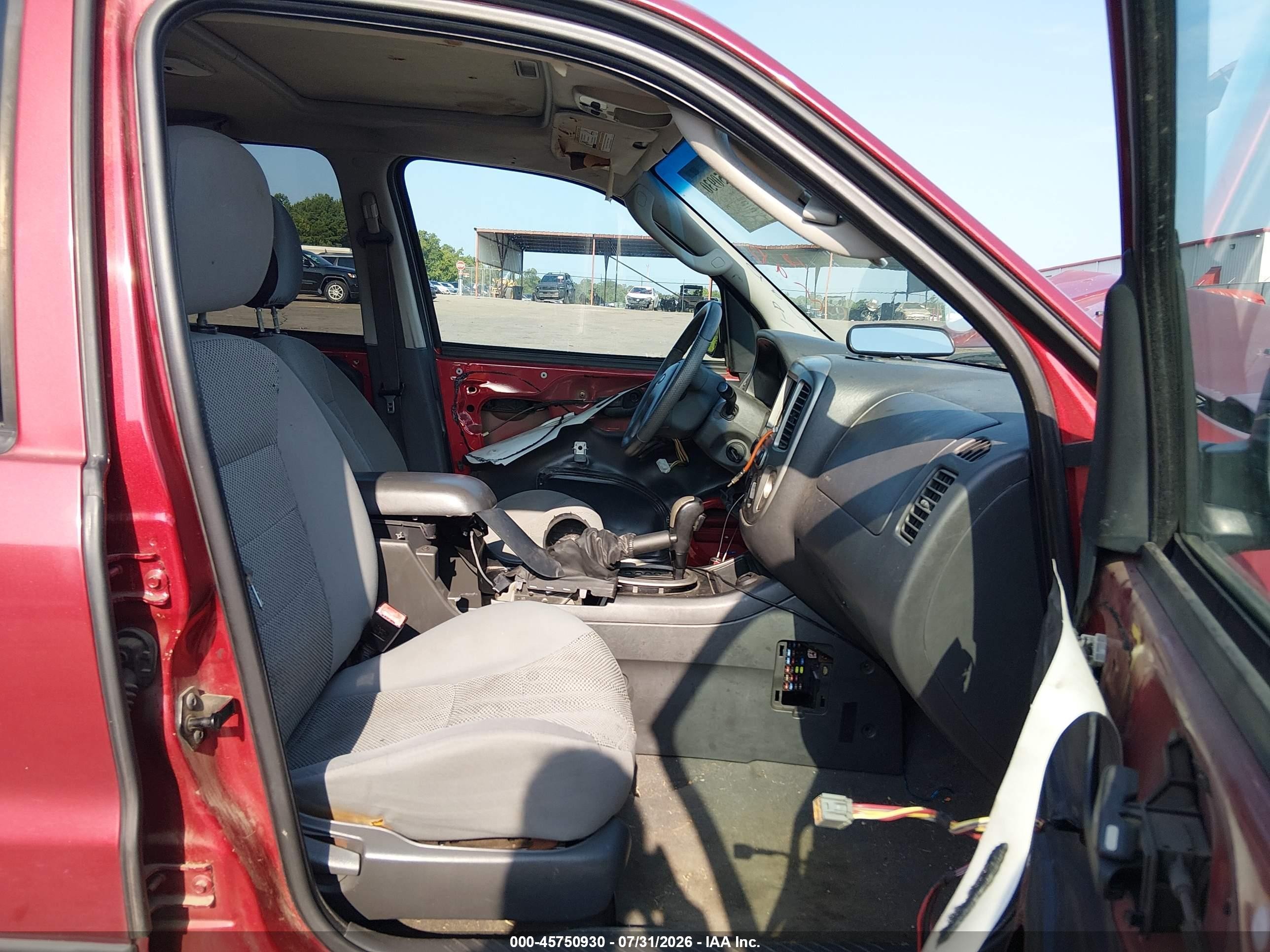 2005 Ford Escape Xlt Red vin: 1FMYU93155DA07571