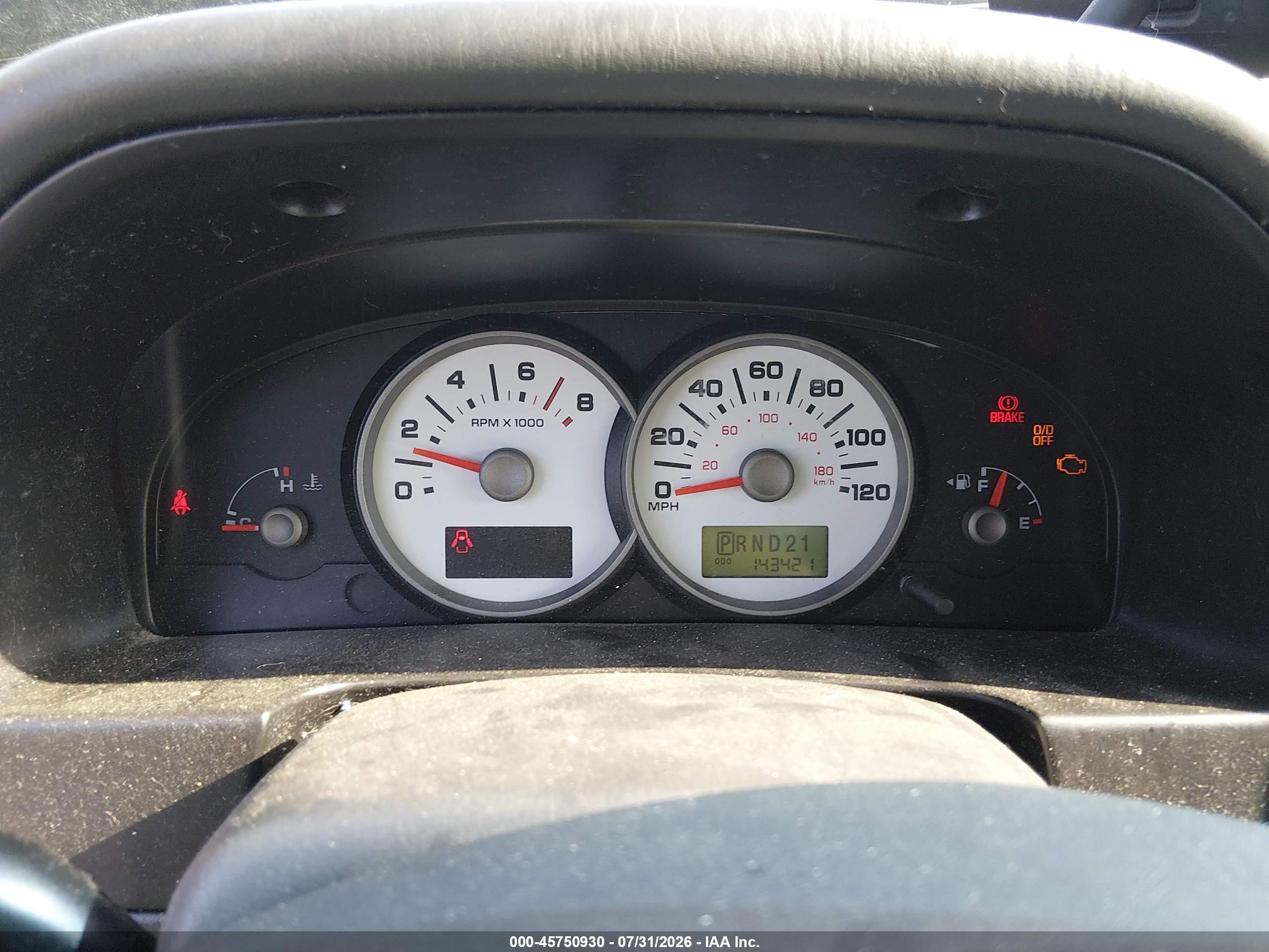 2005 Ford Escape Xlt Red vin: 1FMYU93155DA07571