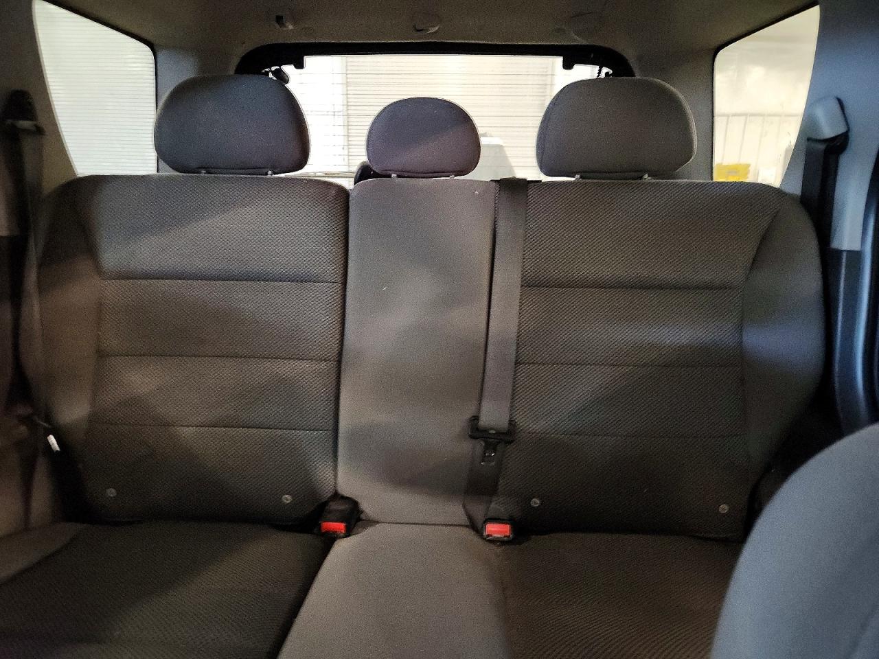 2005 Ford Escape Blue vin: 1FMYU93155KA60525