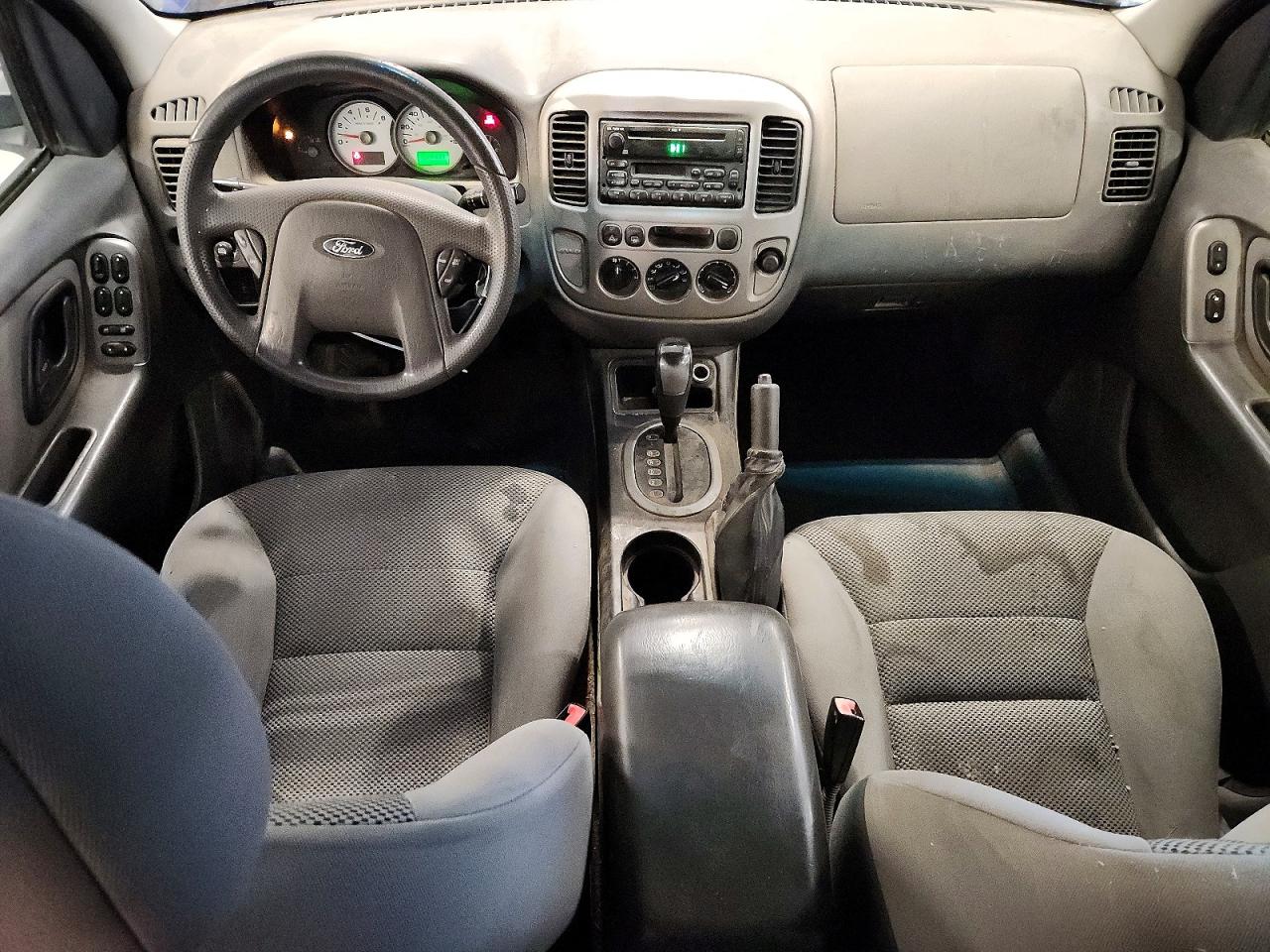 2005 Ford Escape Blue vin: 1FMYU93155KA60525