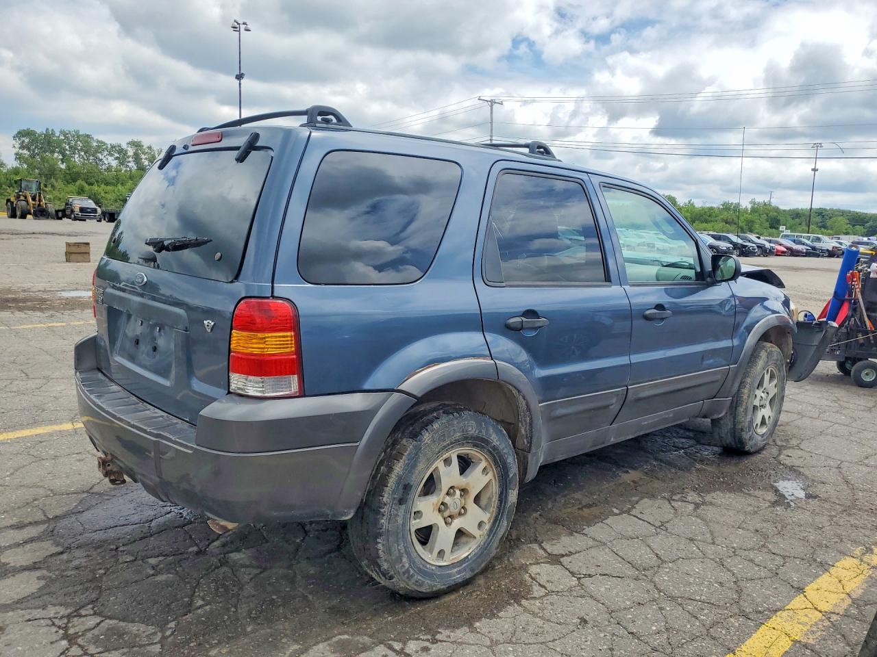 2005 Ford Escape Xlt Blue vin: 1FMYU93155KB64366