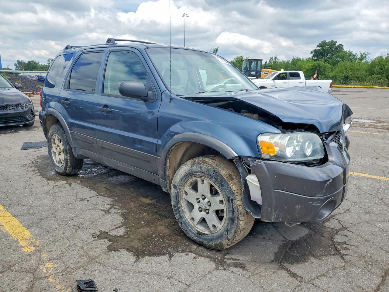 2005 Ford Escape Xlt Blue vin: 1FMYU93155KB64366