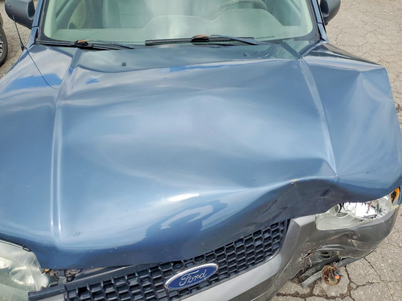 2005 Ford Escape Xlt Blue vin: 1FMYU93155KB64366