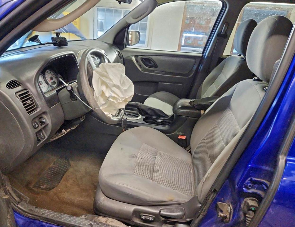 2006 Ford Escape Xlt Blue vin: 1FMYU93156KA12850