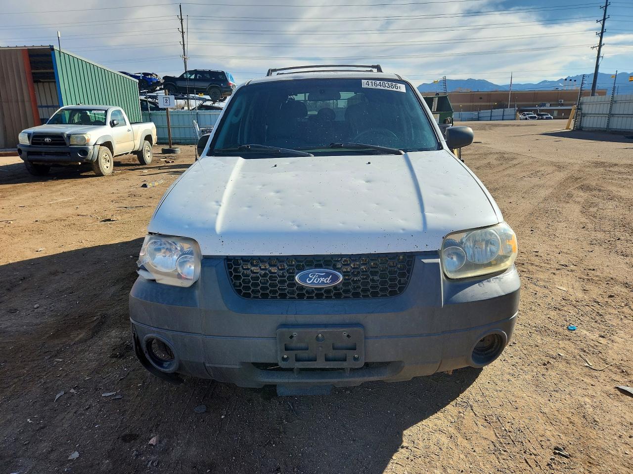 2006 Ford Escape Xlt White vin: 1FMYU93156KA22553