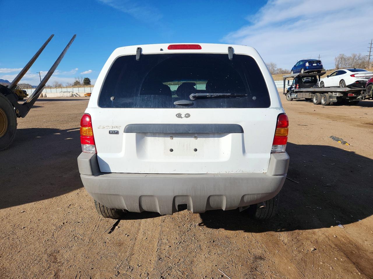 2006 Ford Escape Xlt White vin: 1FMYU93156KA22553