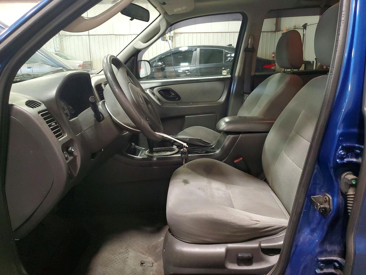 2007 Ford Escape Xlt Blue vin: 1FMYU93157KA06256