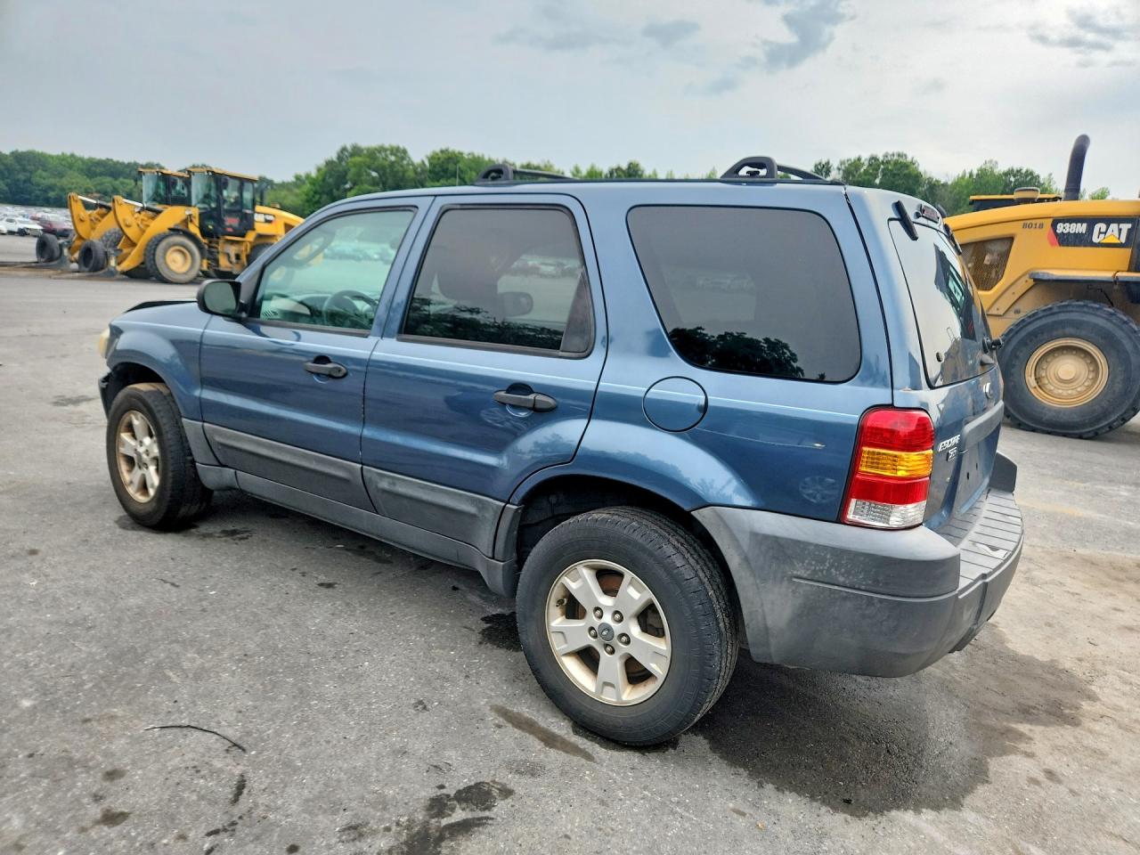 2005 Ford Escape Xlt Blue vin: 1FMYU93165DA03545