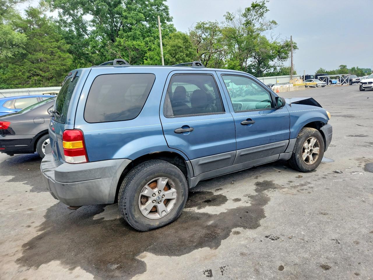 2005 Ford Escape Xlt Blue vin: 1FMYU93165DA03545