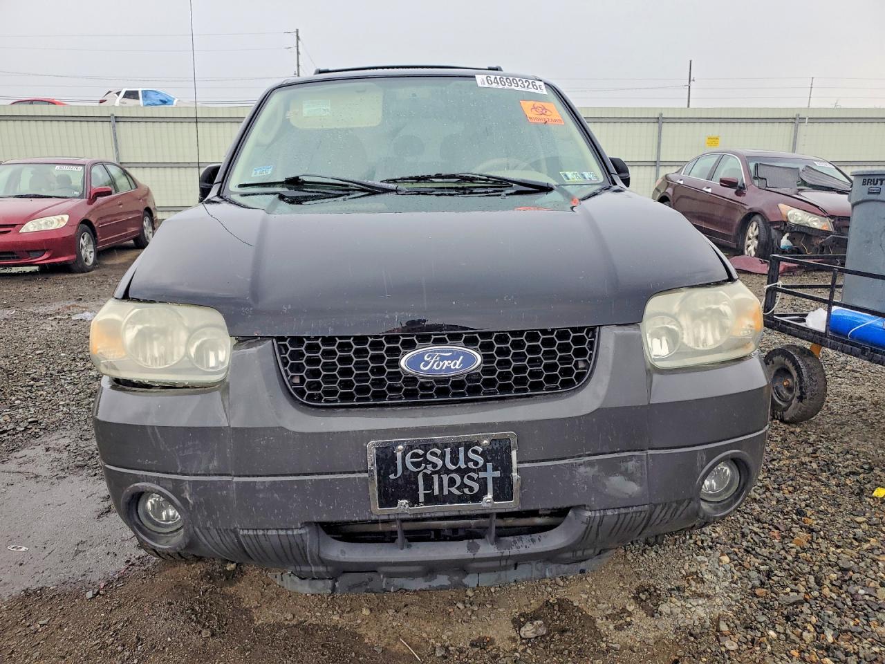 2005 Ford Escape Xlt Черный vin: 1FMYU93165KA55785
