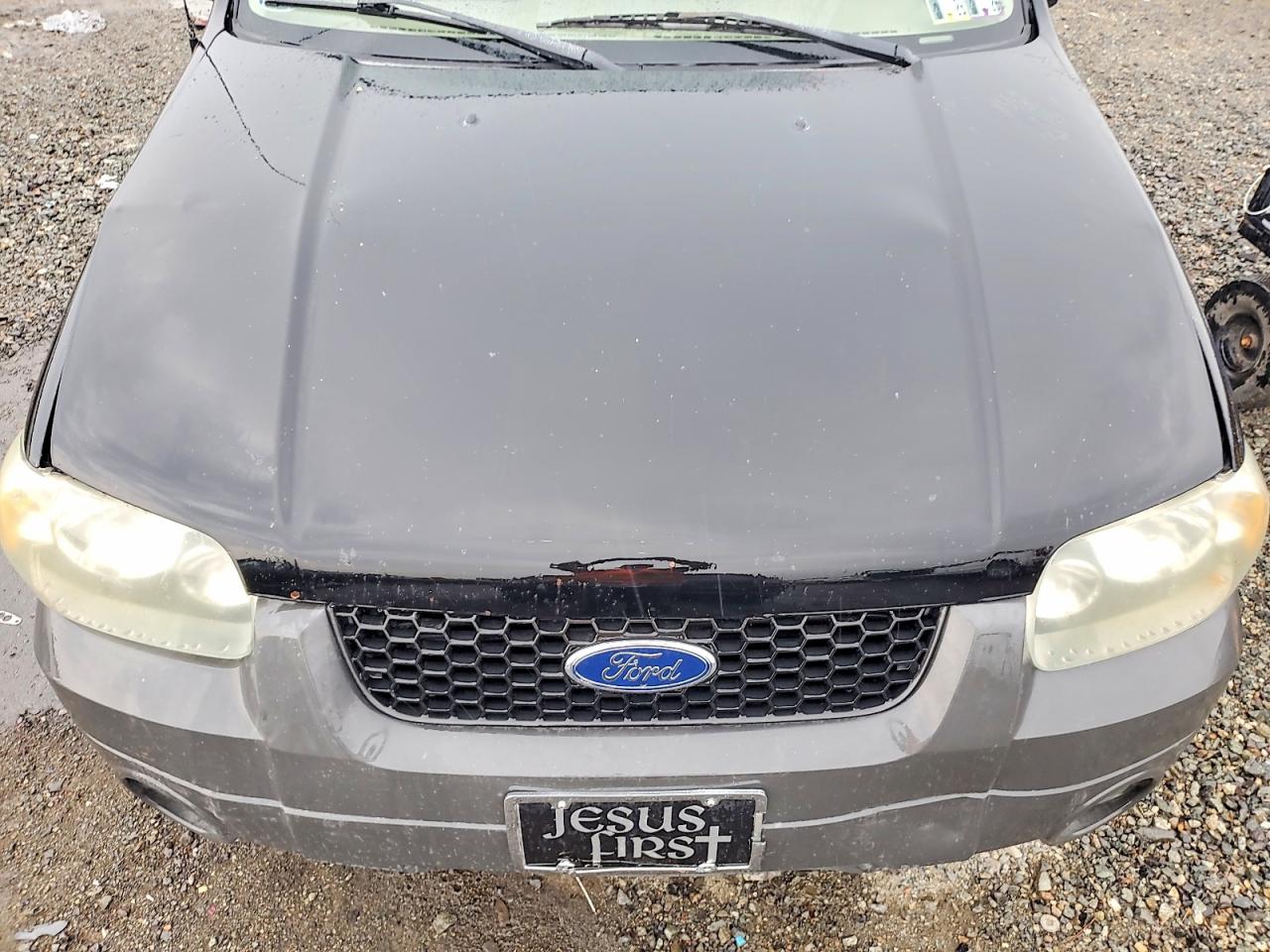 2005 Ford Escape Xlt Черный vin: 1FMYU93165KA55785