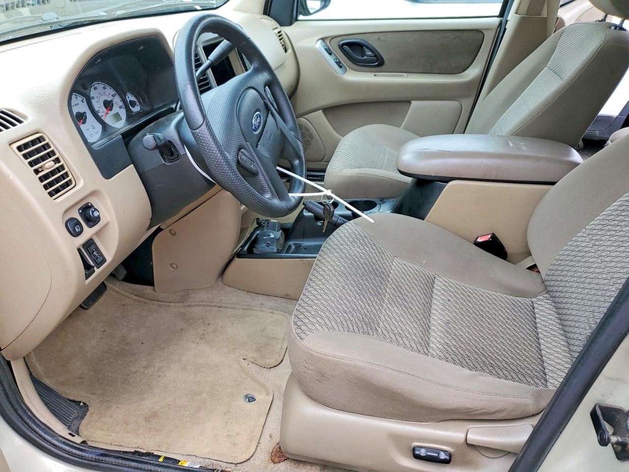 2003 Ford Escape Xlt Бежевый vin: 1FMYU93173KB54922