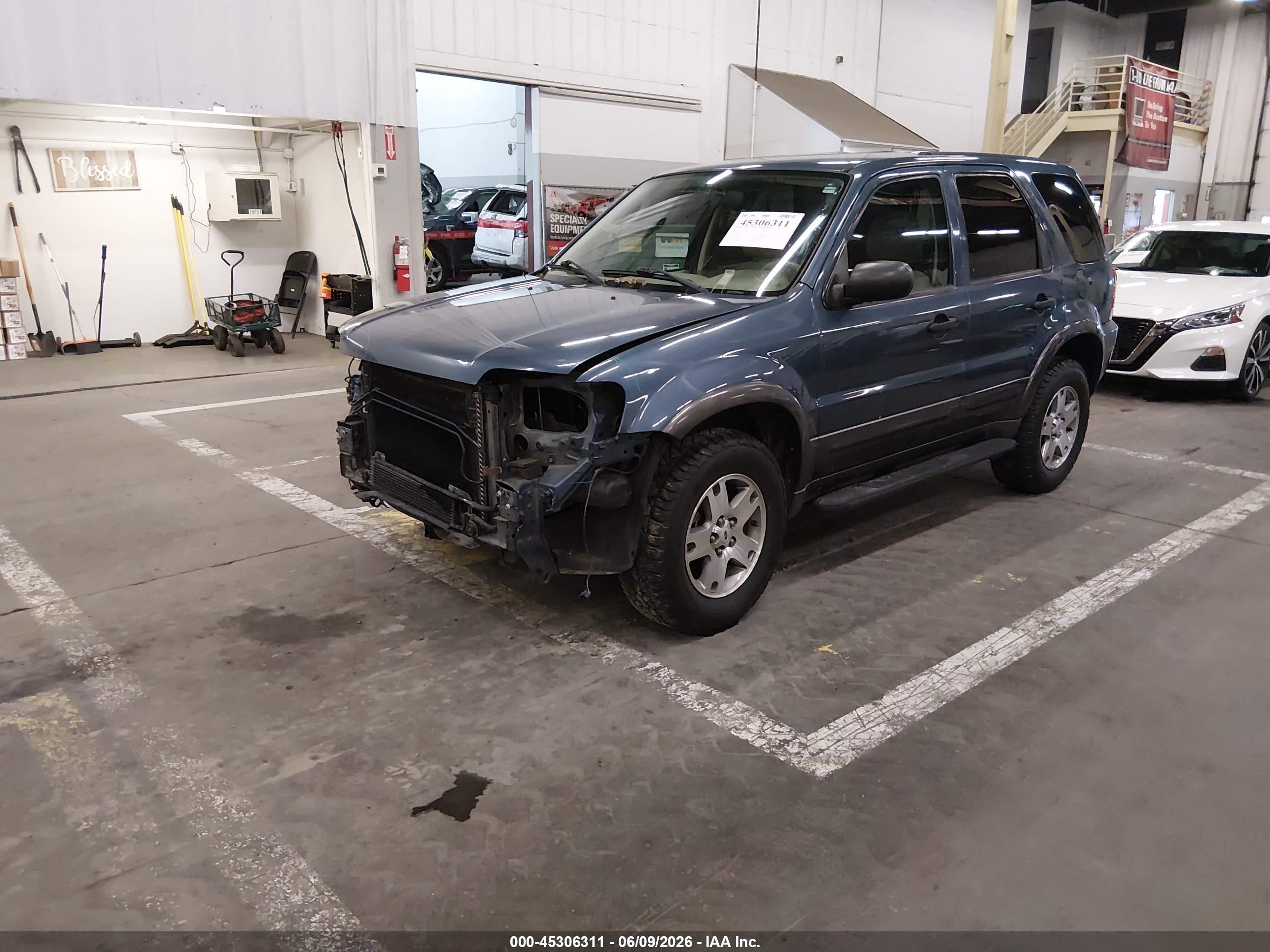 2005 Ford Escape Xlt Синий vin: 1FMYU93175KA65872
