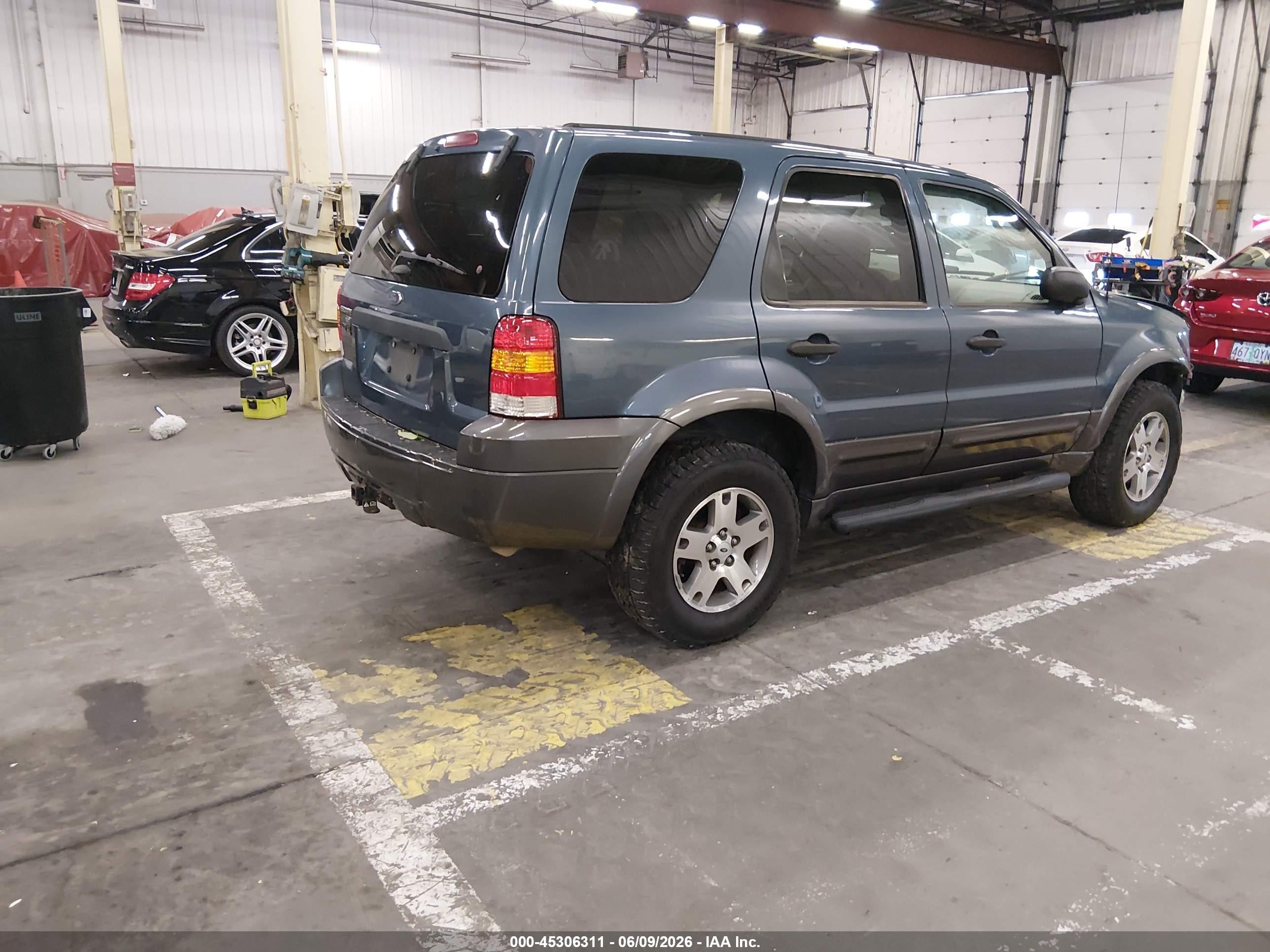2005 Ford Escape Xlt Синий vin: 1FMYU93175KA65872
