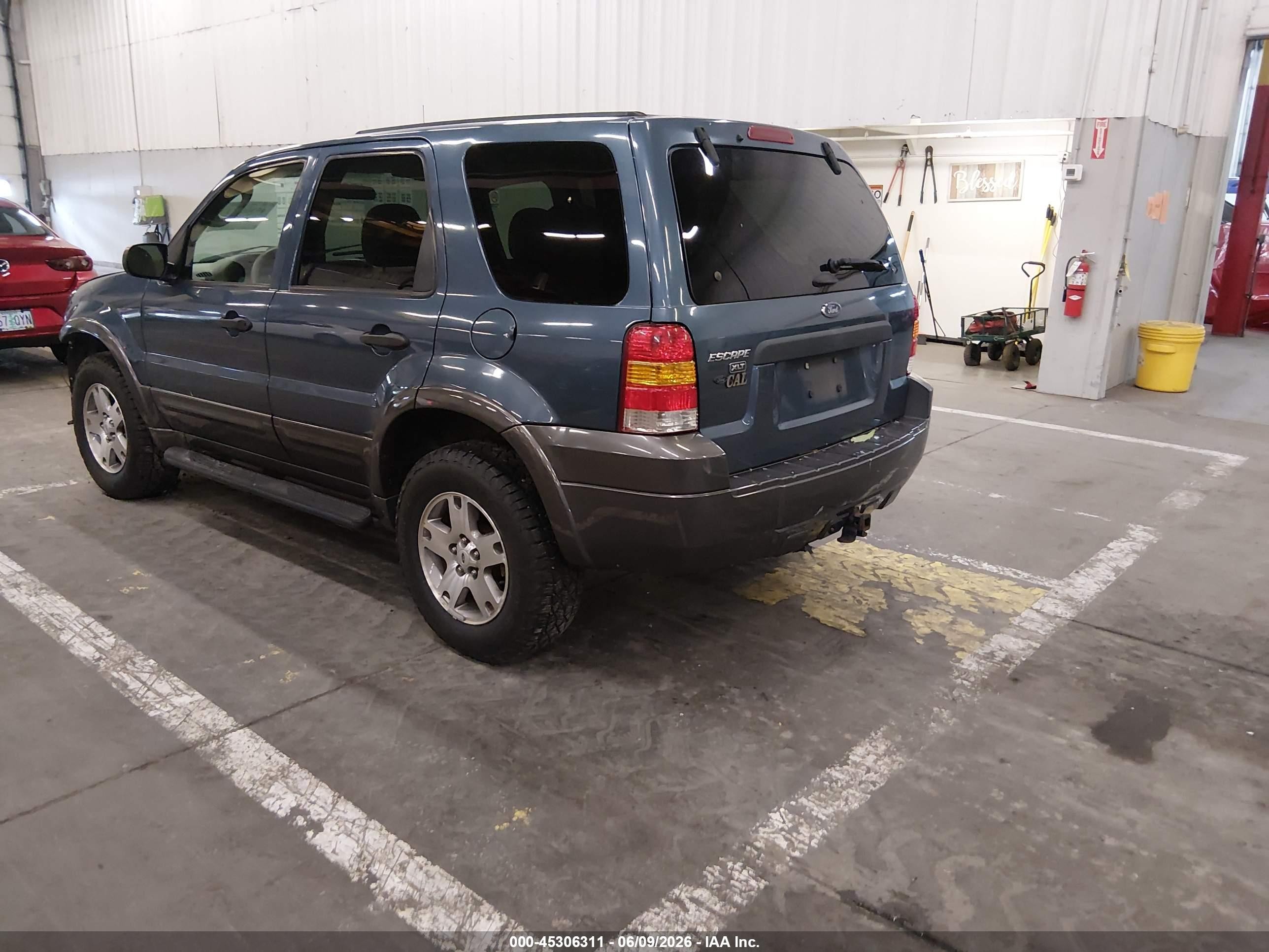 2005 Ford Escape Xlt Синий vin: 1FMYU93175KA65872