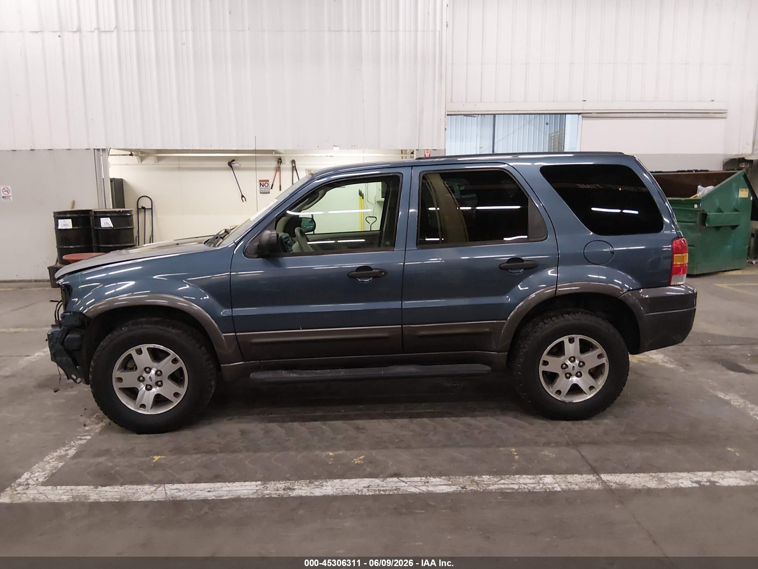 2005 Ford Escape Xlt Синий vin: 1FMYU93175KA65872