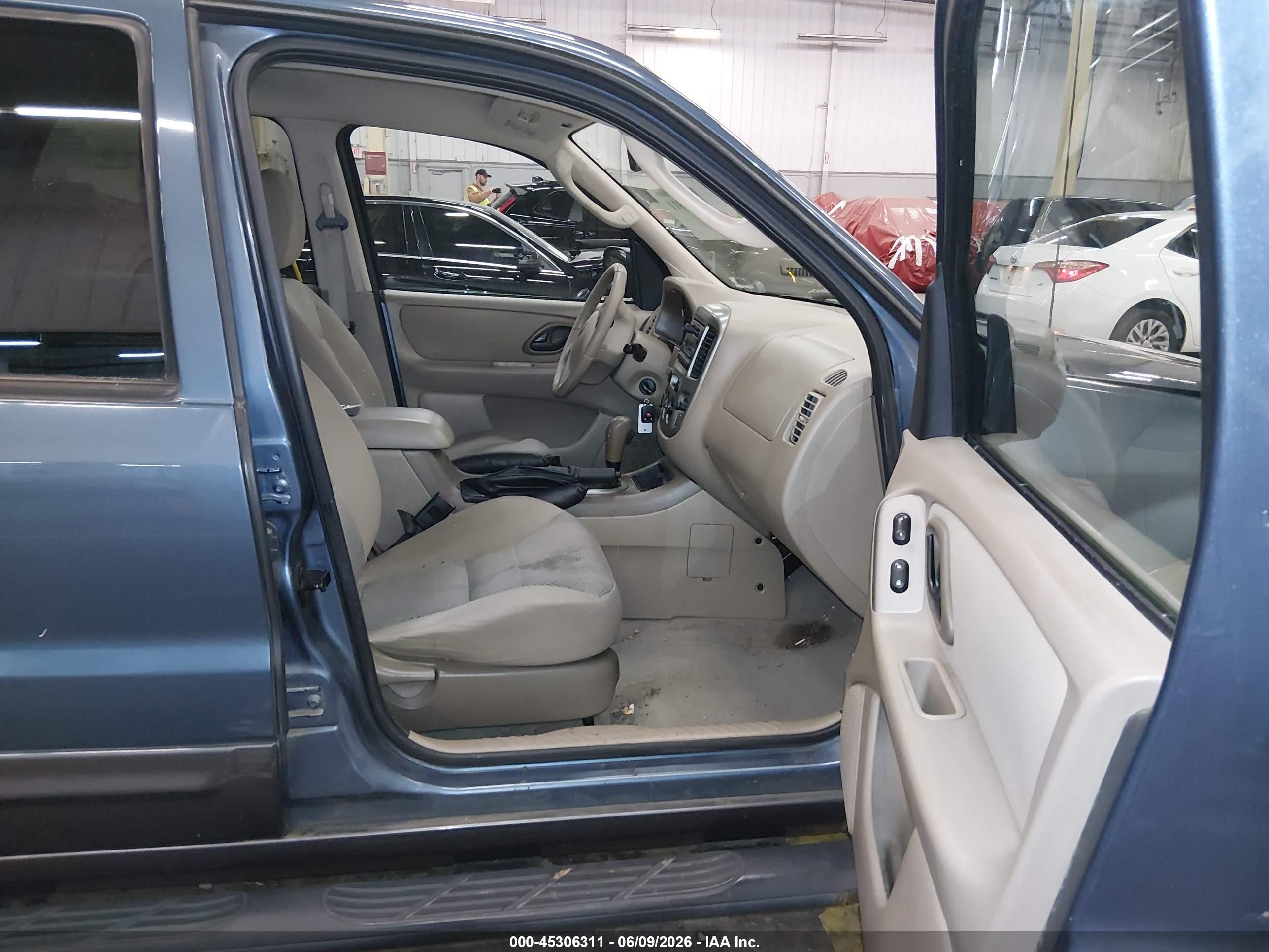2005 Ford Escape Xlt Синий vin: 1FMYU93175KA65872