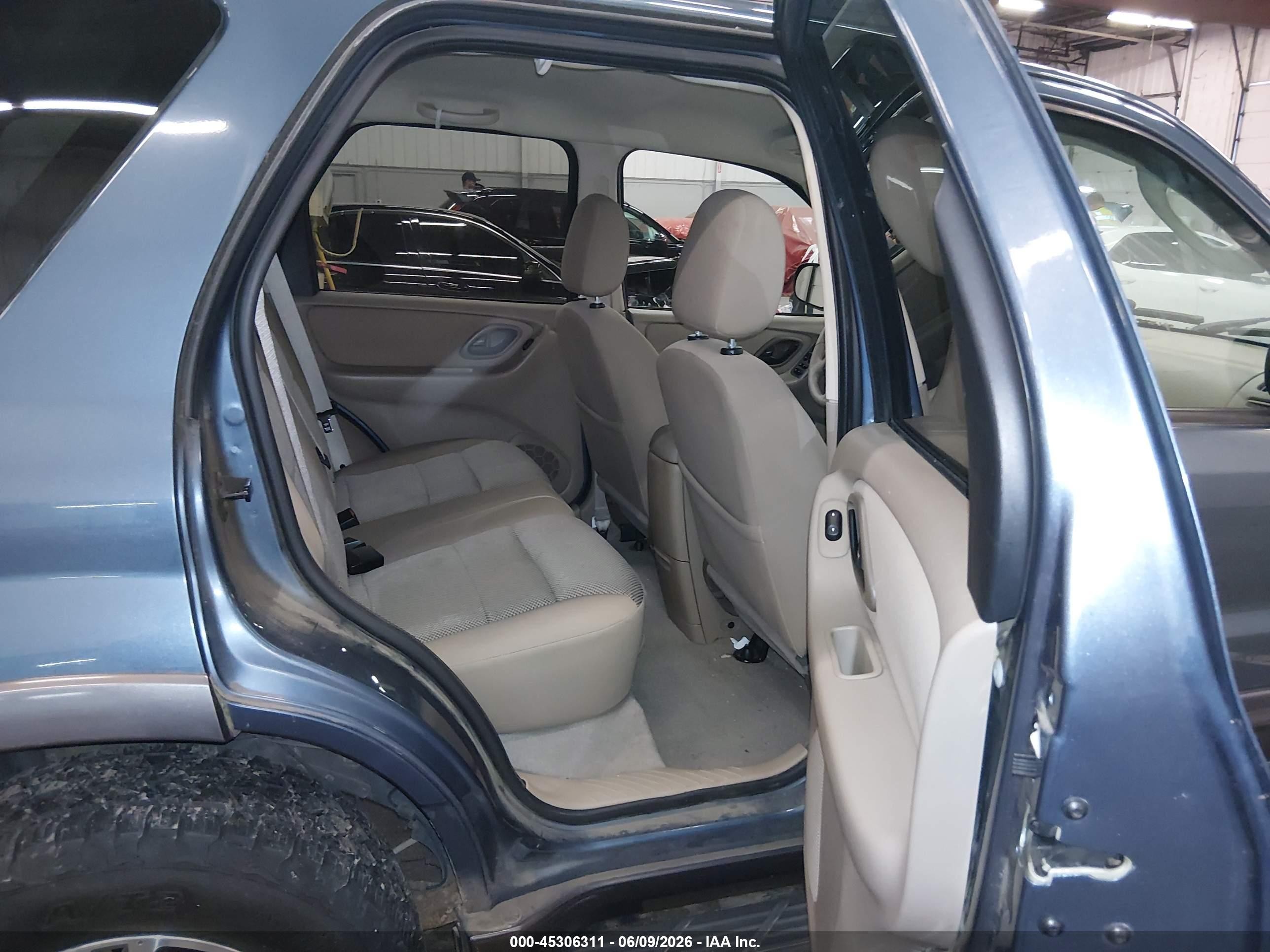 2005 Ford Escape Xlt Синий vin: 1FMYU93175KA65872
