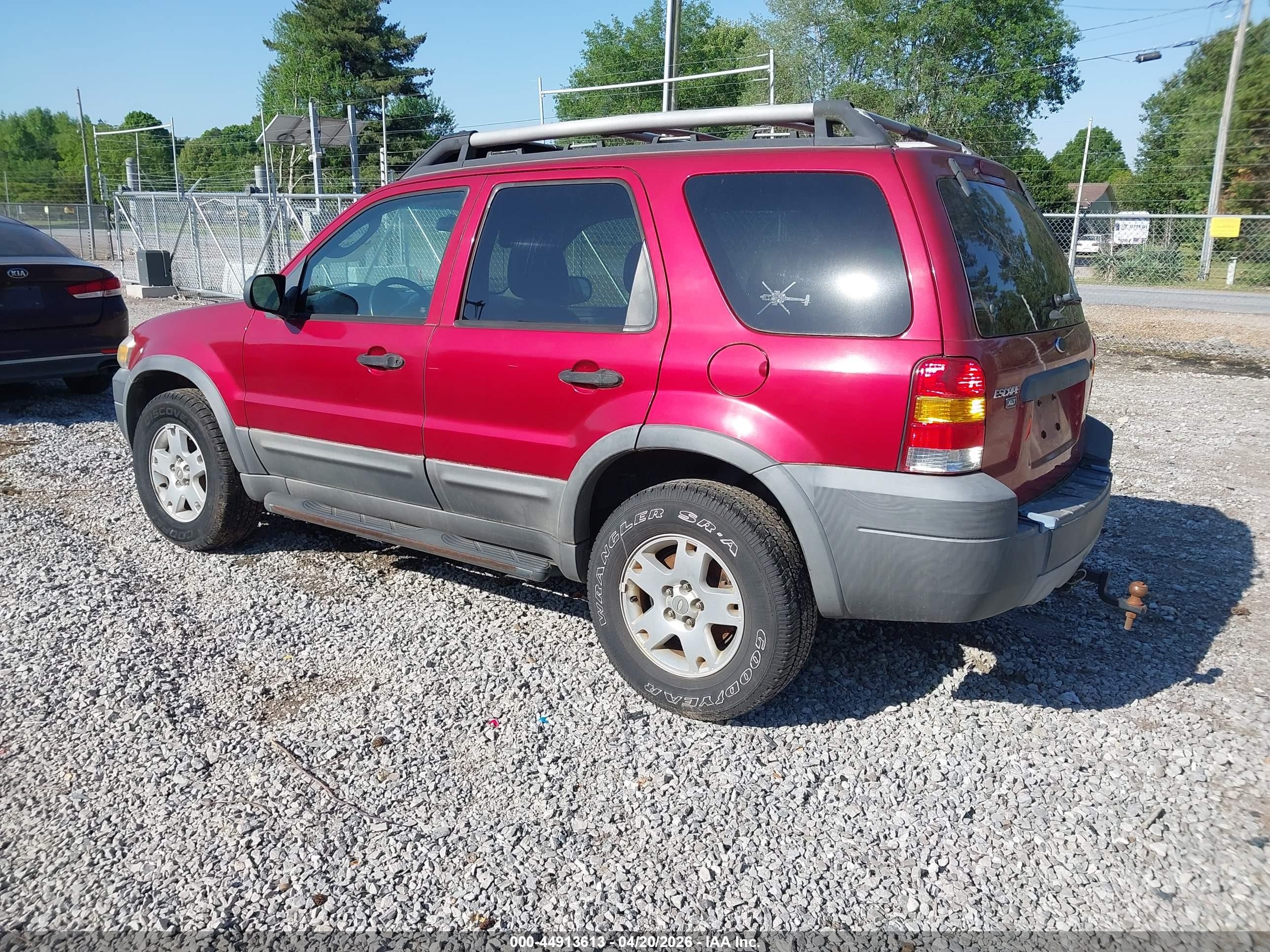 2005 Ford Escape Xlt Red vin: 1FMYU93175KB48928