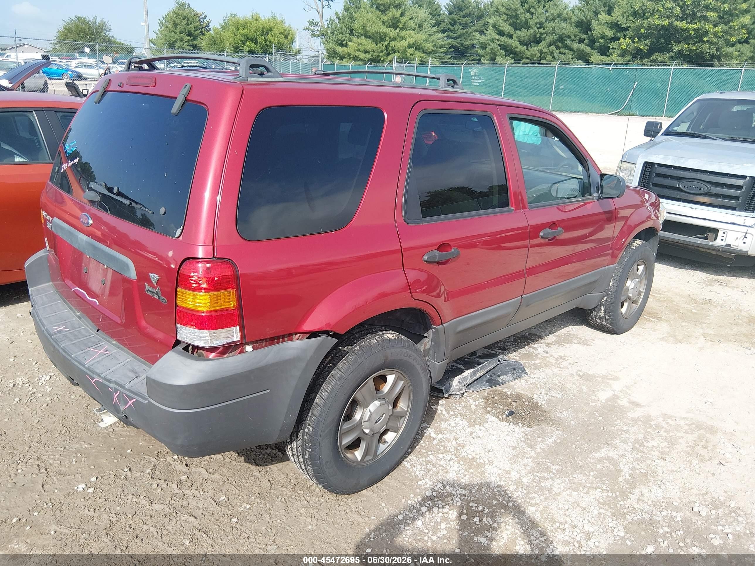 2005 Ford Escape Xlt Red vin: 1FMYU93175KC45580