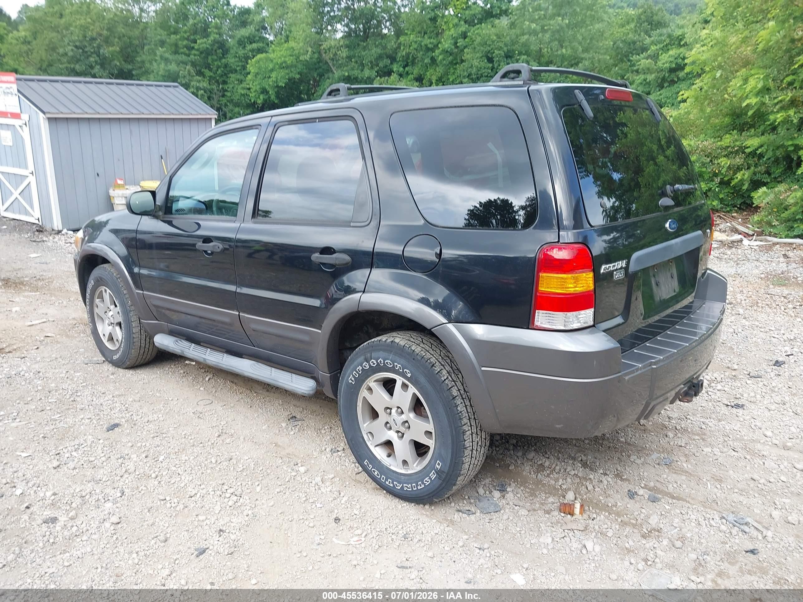 2005 Ford Escape Xlt Черный vin: 1FMYU93175KD53794