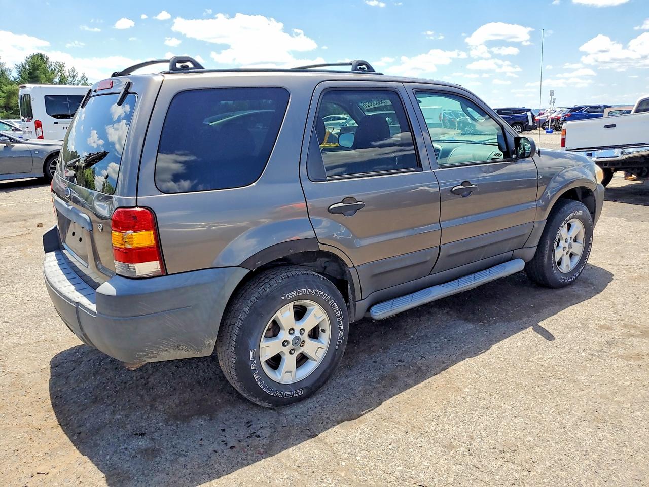 2005 Ford Escape Xlt Gray vin: 1FMYU93175KD99593