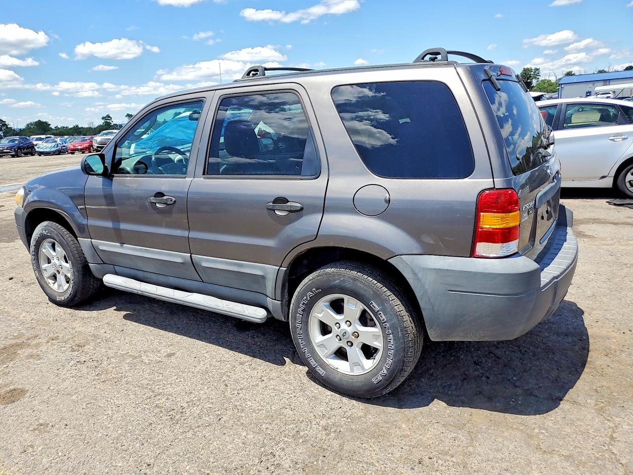 2005 Ford Escape Xlt Gray vin: 1FMYU93175KD99593