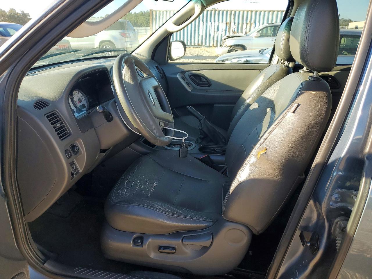 2005 Ford Escape Xlt Blue vin: 1FMYU93185KA46215