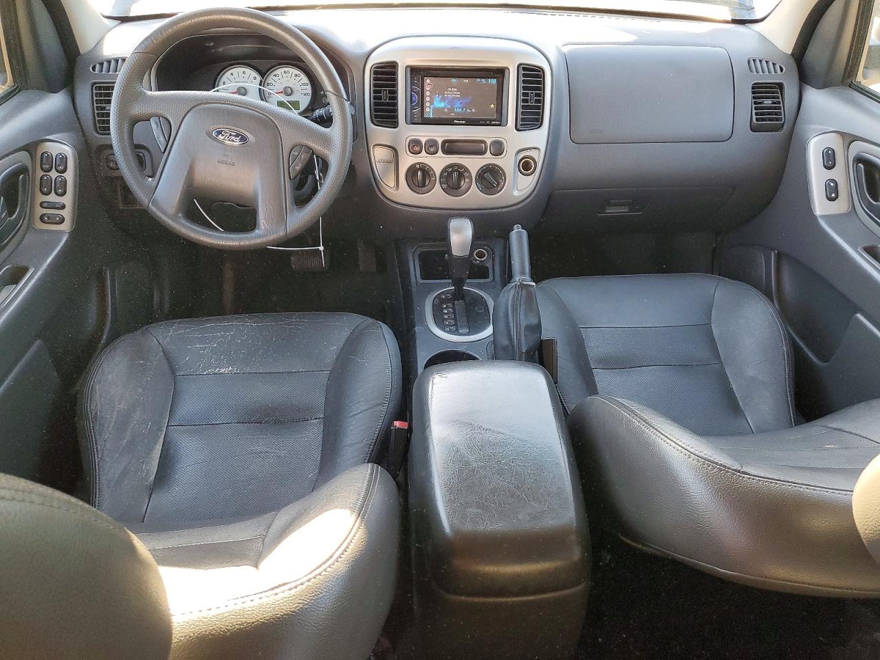 2005 Ford Escape Xlt Blue vin: 1FMYU93185KA46215