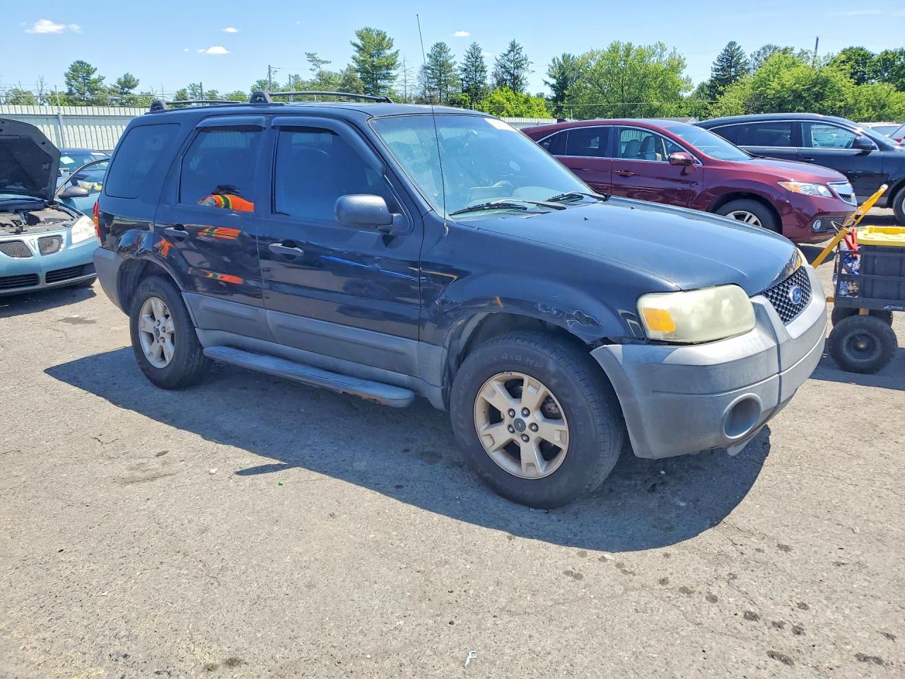 2005 Ford Escape Xlt Черный vin: 1FMYU93185KA62088