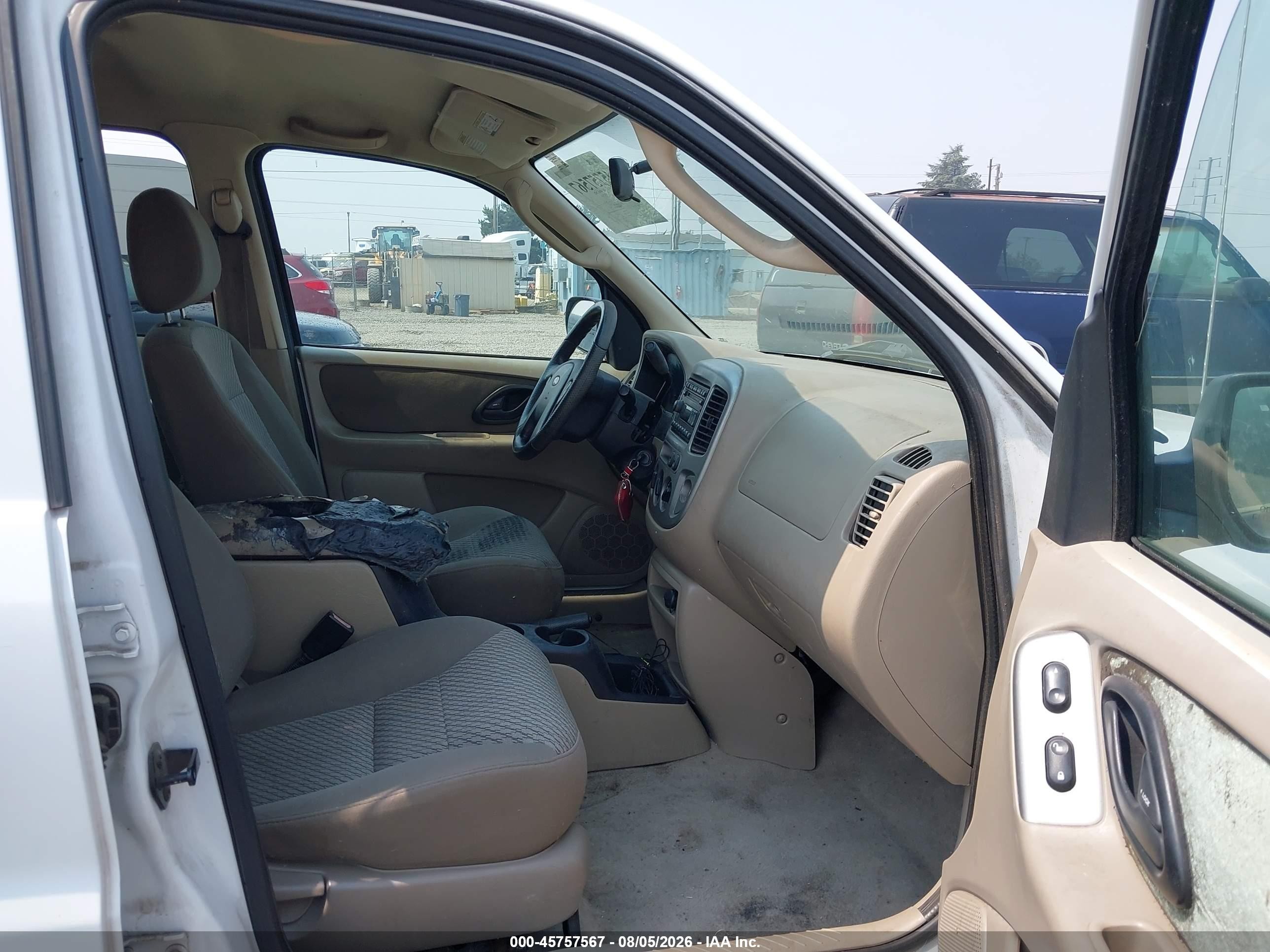 2003 Ford Escape Xlt Белый vin: 1FMYU93193KC04882