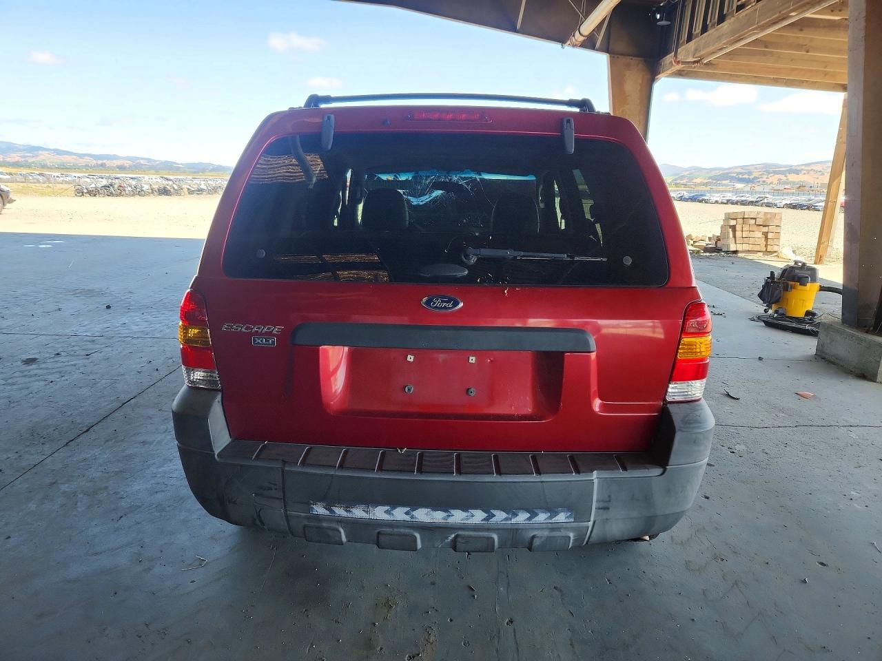 2005 Ford Escape Xlt Burgundy vin: 1FMYU93195DA04835