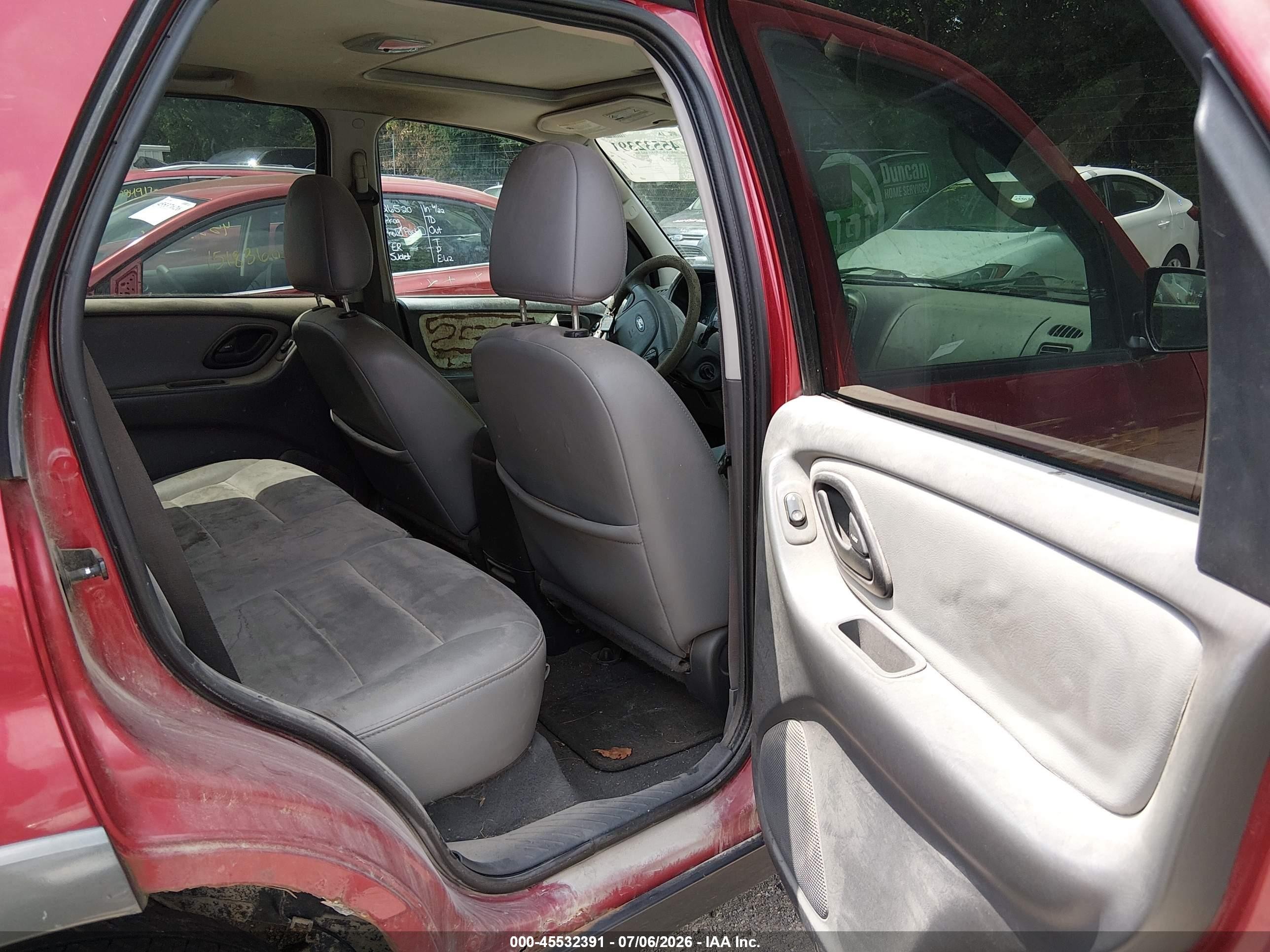 2005 Ford Escape Xlt Red vin: 1FMYU93195KA36048