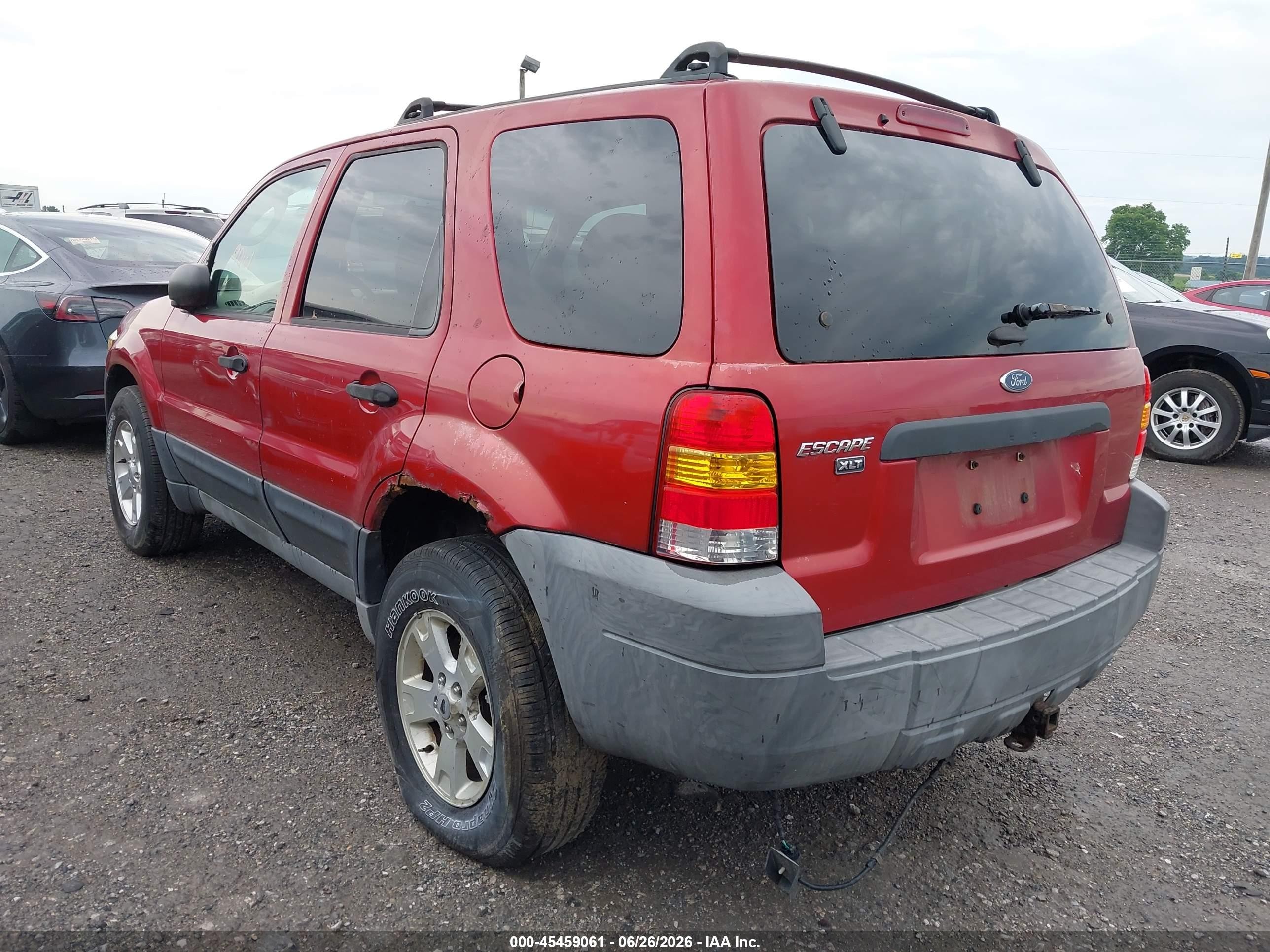 2005 Ford Escape Xlt Red vin: 1FMYU93195KA54503