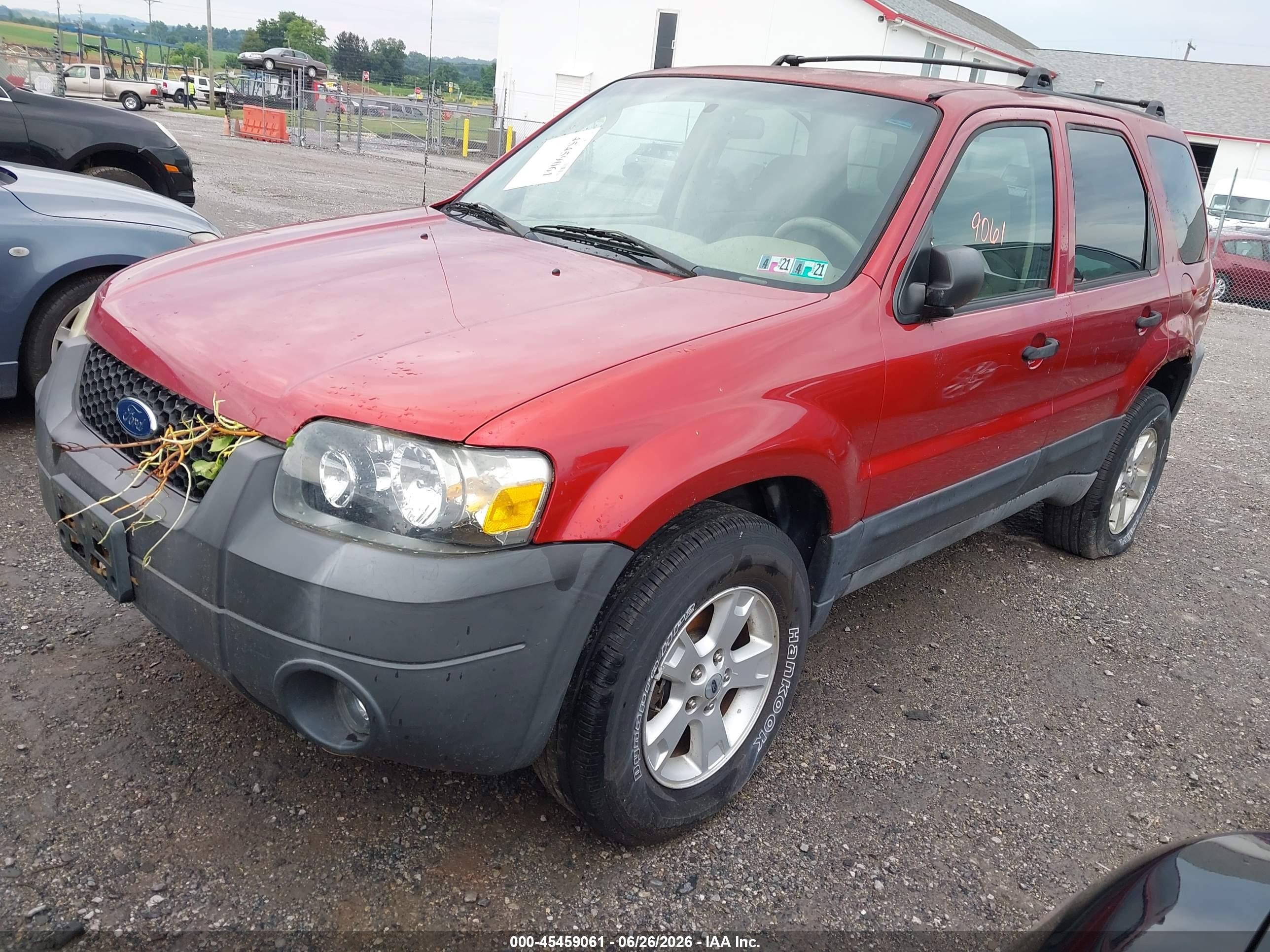 2005 Ford Escape Xlt Red vin: 1FMYU93195KA54503