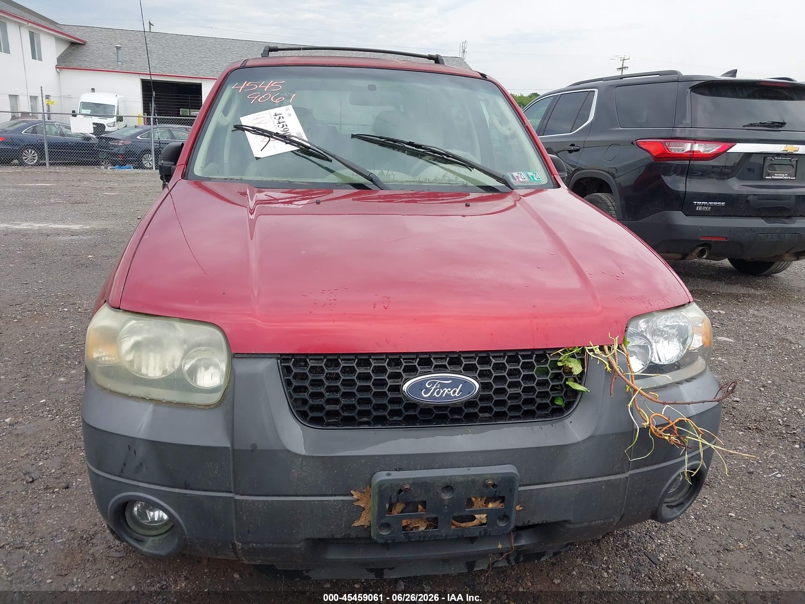 2005 Ford Escape Xlt Red vin: 1FMYU93195KA54503