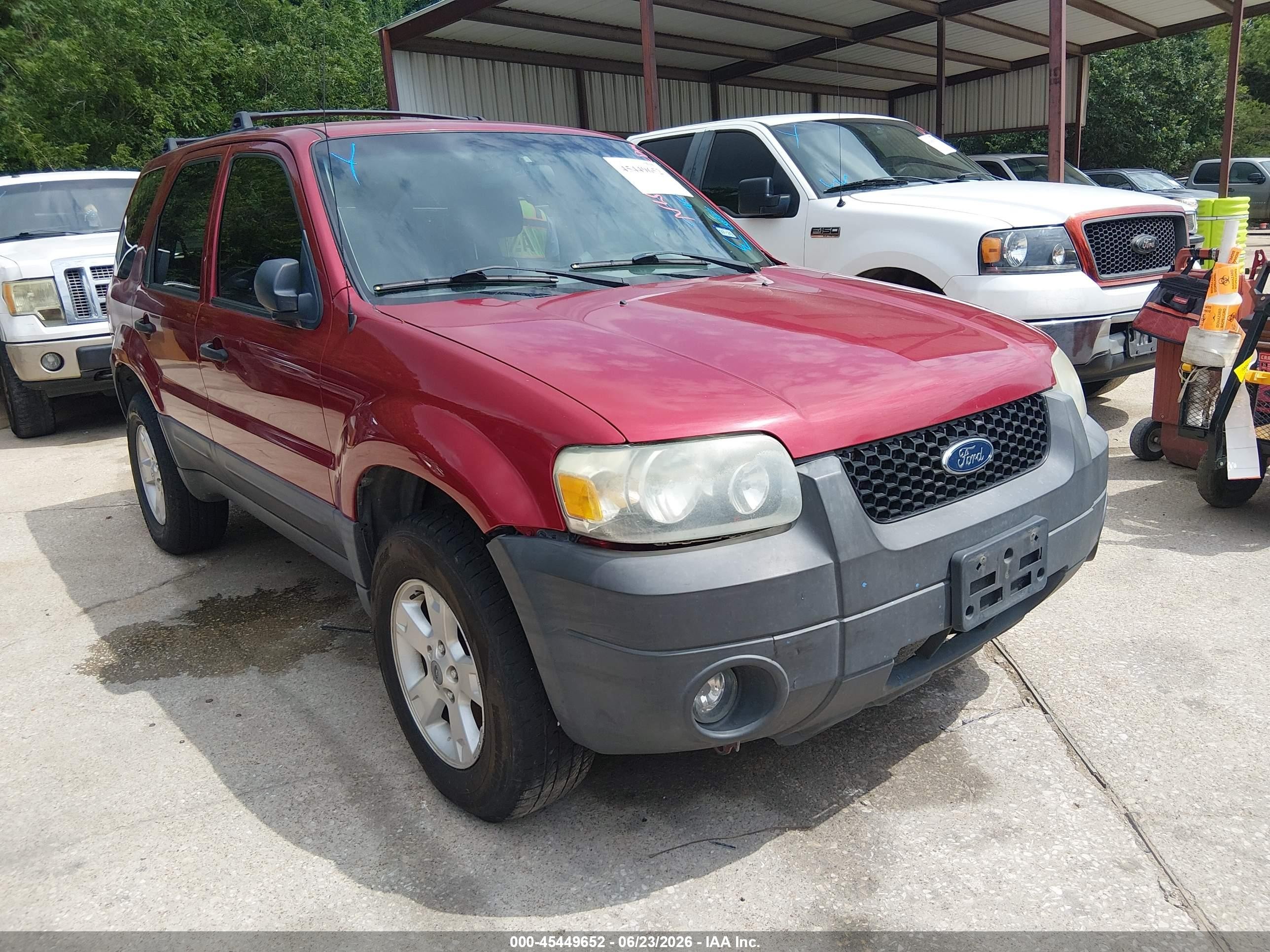 2005 Ford Escape Xlt Темно-бордовый vin: 1FMYU93195KB70090