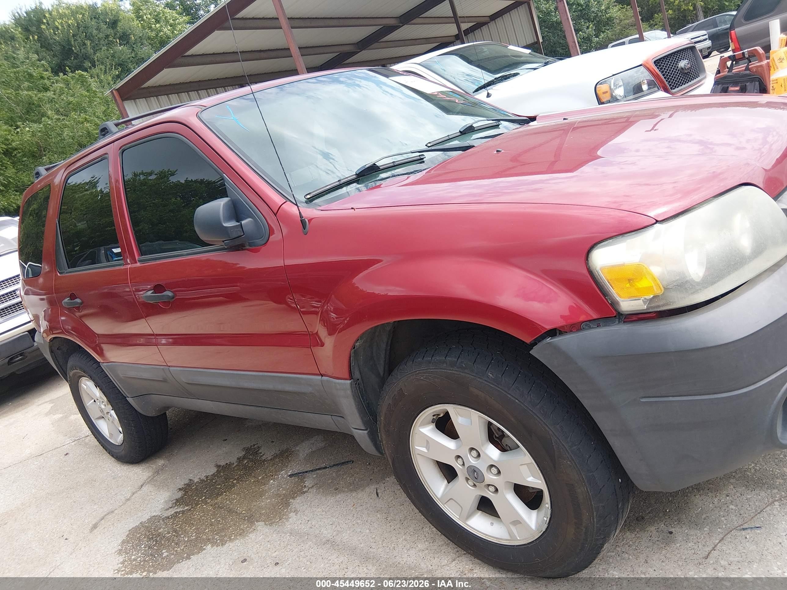 2005 Ford Escape Xlt Maroon vin: 1FMYU93195KB70090