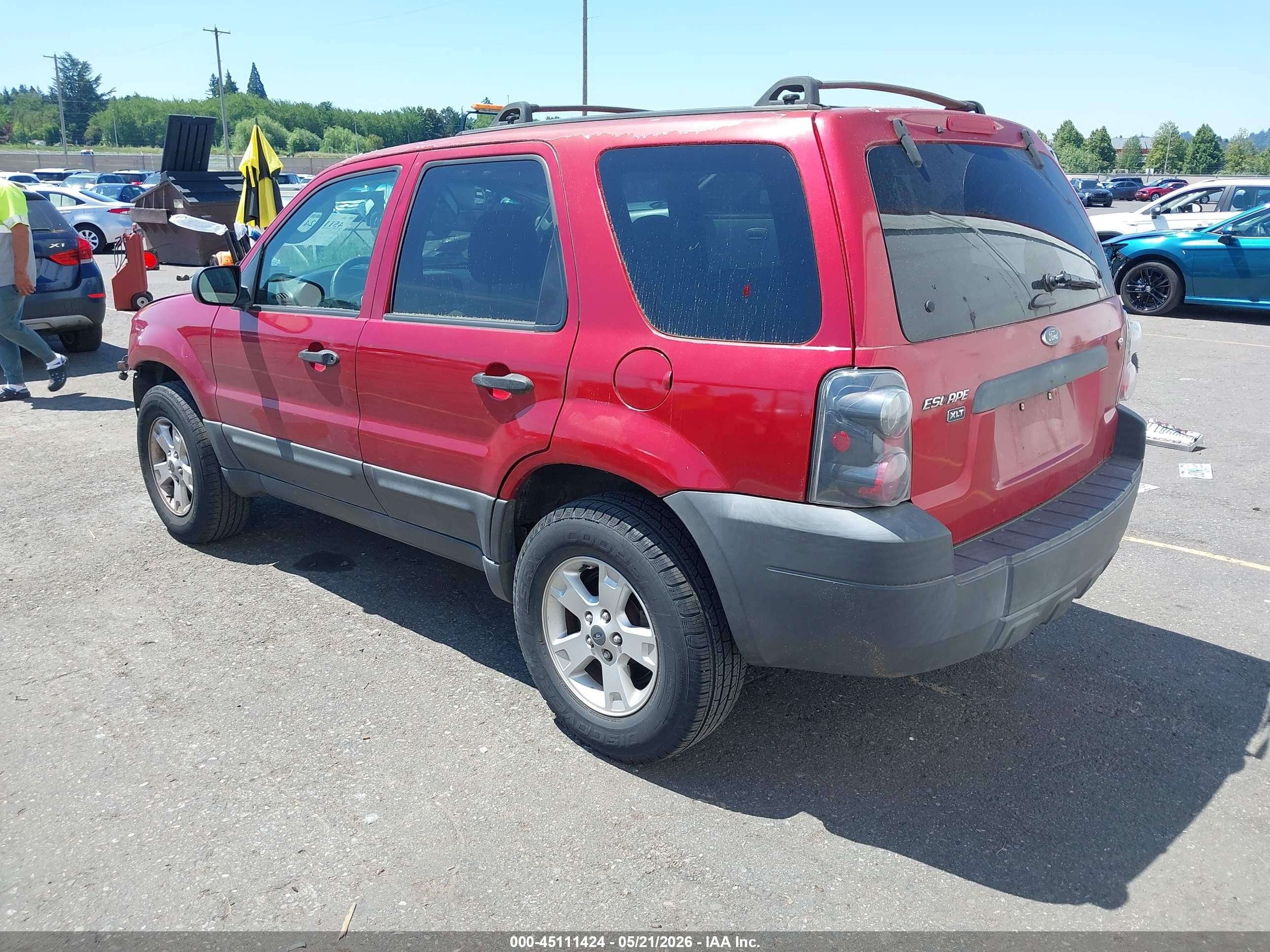 2005 Ford Escape Xlt Red vin: 1FMYU93195KD39797